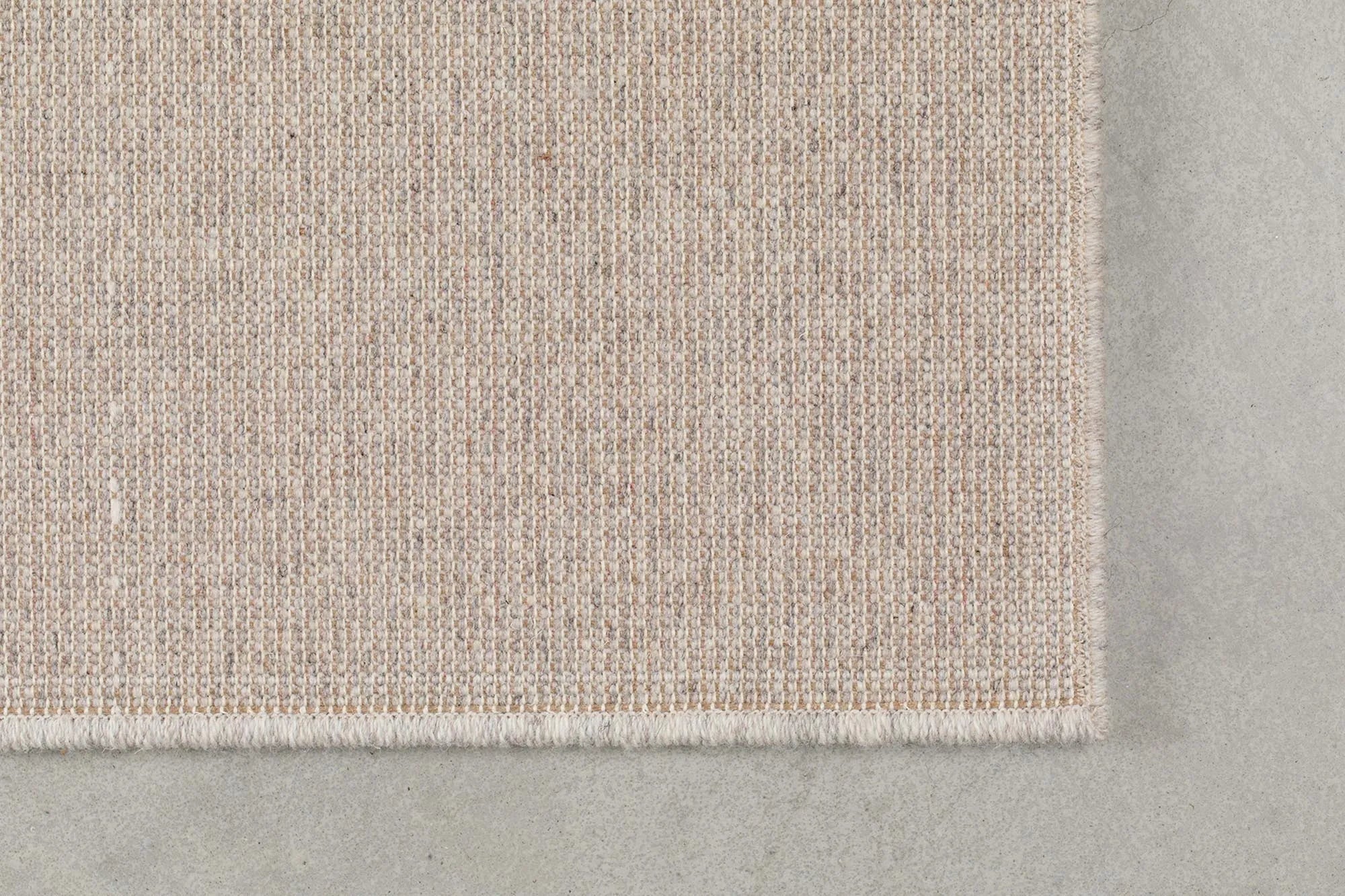 Zuiver Dream Teppich: Zeitloses Design für Ihr stilvolles Interieur.