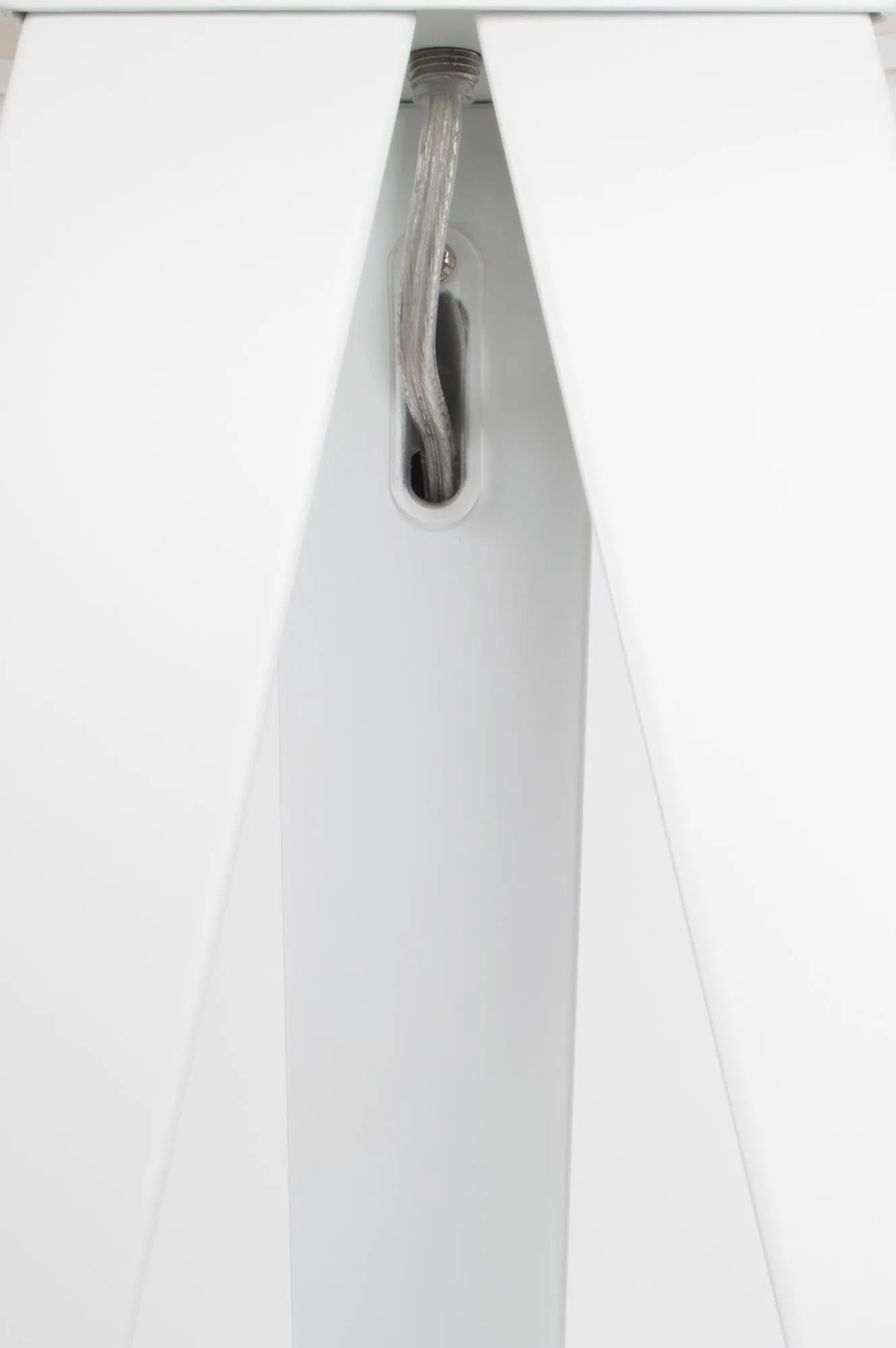 Zuiver Tripod Stehleuchte: Modernes Design für Ihr Zuhause.