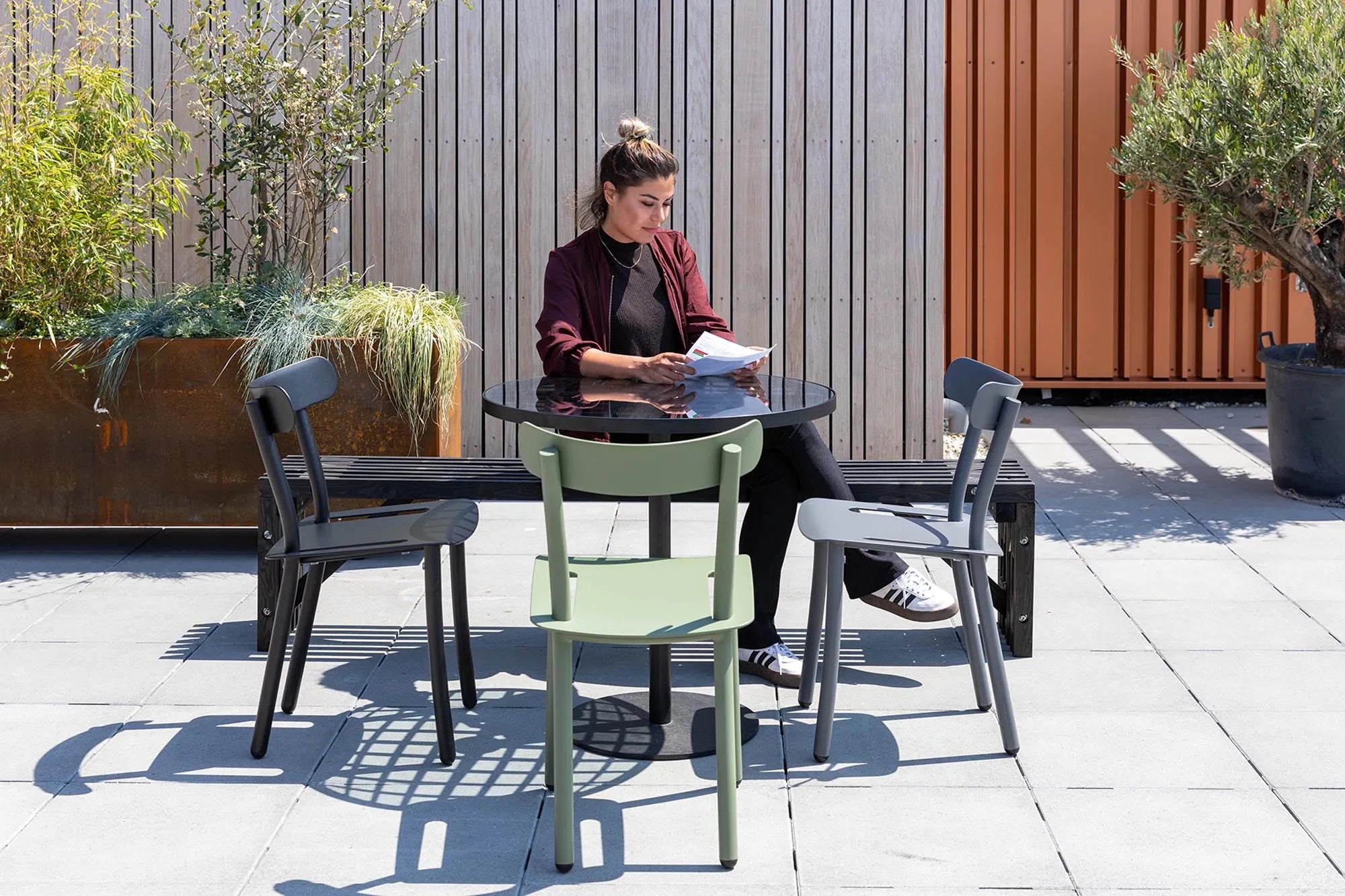 Eleganter Zuiver Friday: Perfekter Komfort für Ihren Garten.