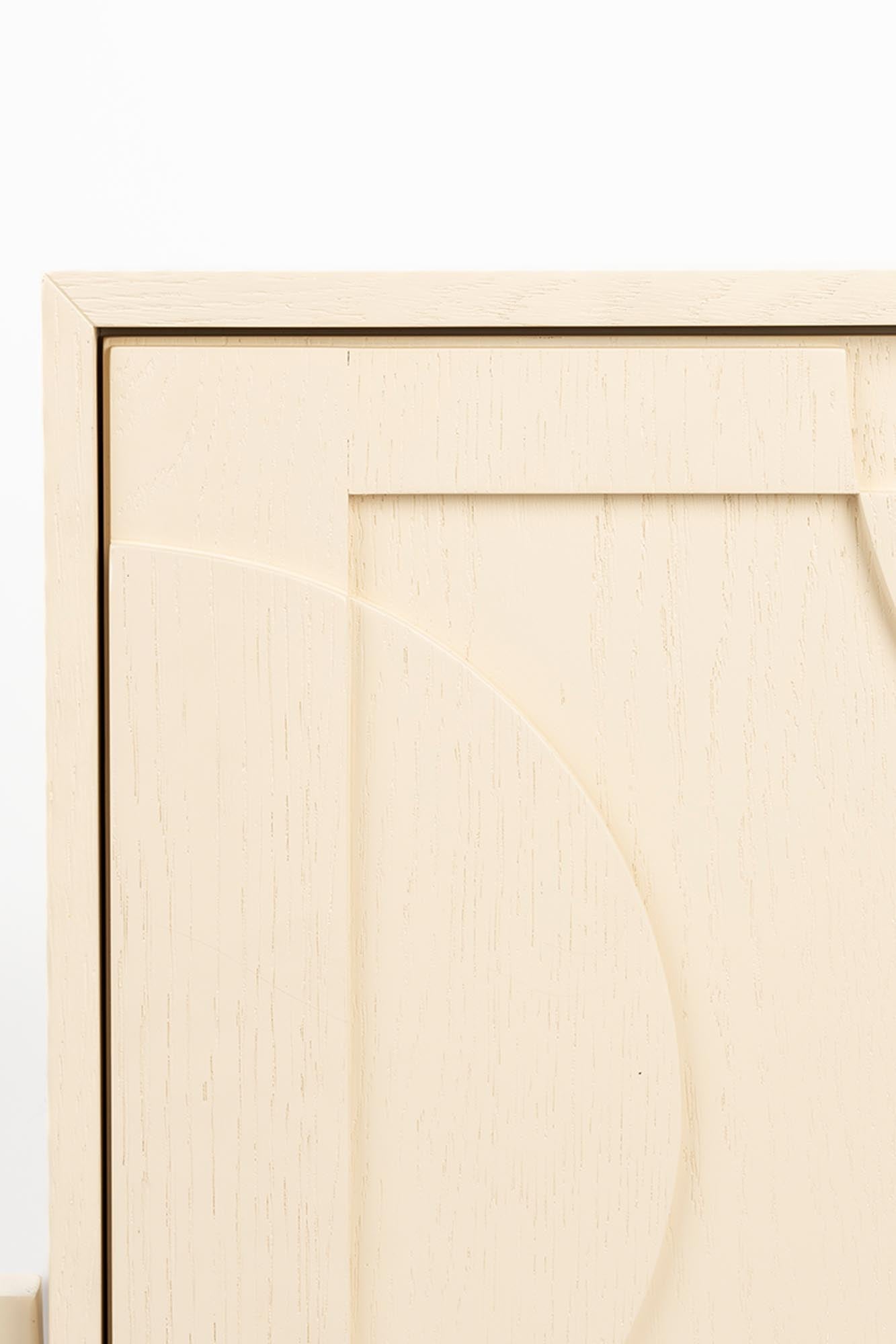 Eleganter Zuiver Beistelltisch Faces: Einzigartiges Design-Statement.
