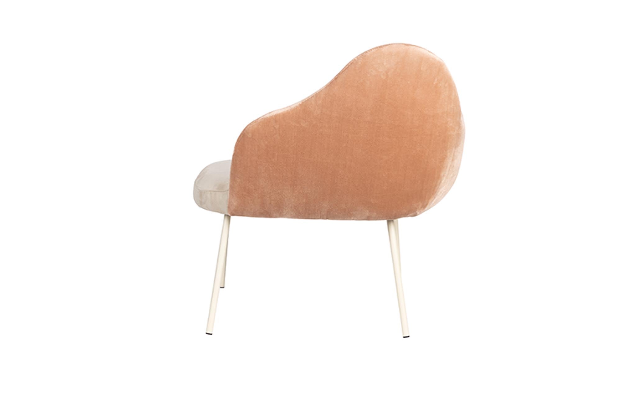 Sessel Friuli von Zuiver: Eleganz und Gemütlichkeit in Perfektion.
