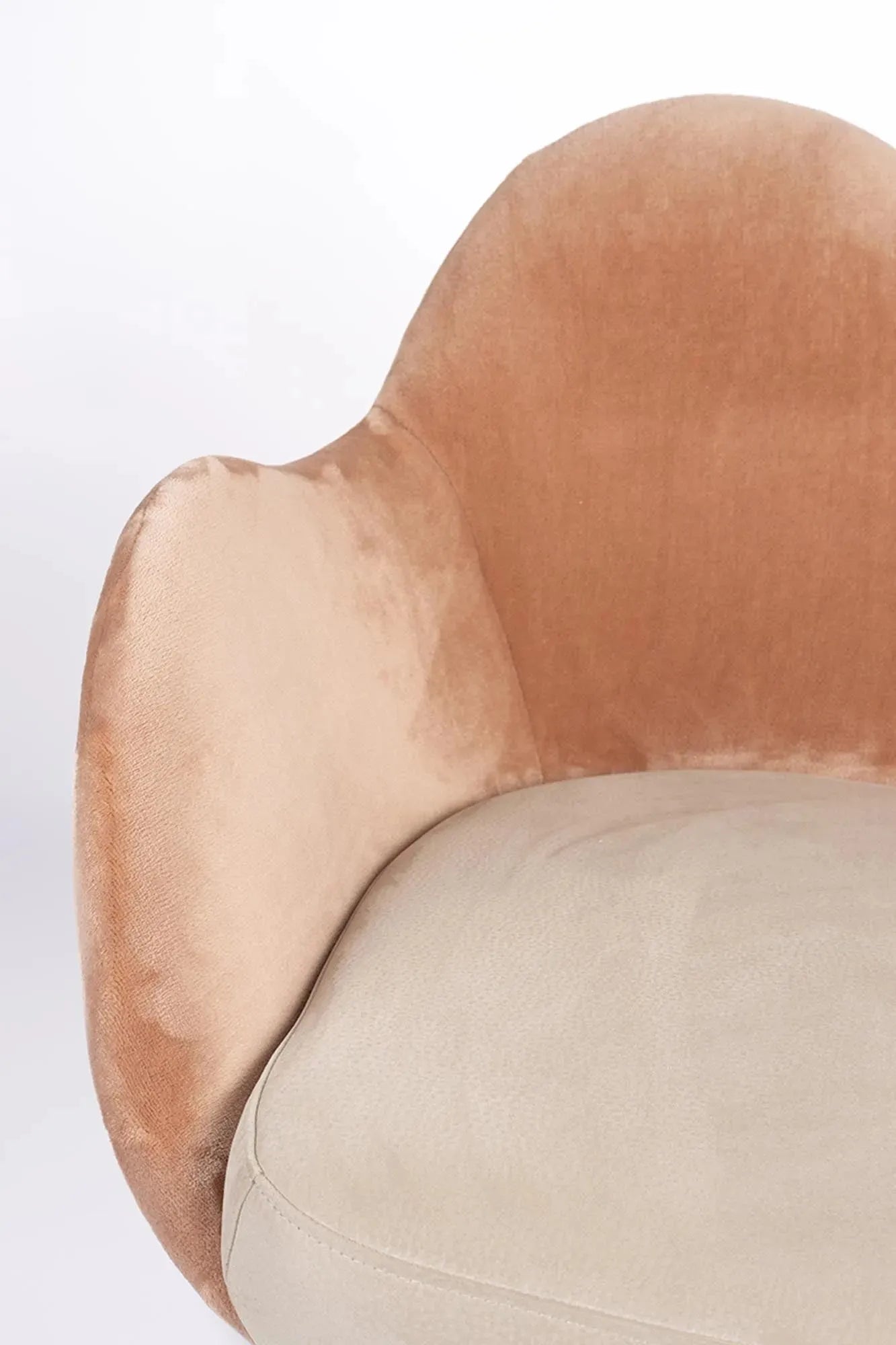 Sessel Friuli von Zuiver: Modernes Design trifft auf höchsten Komfort.