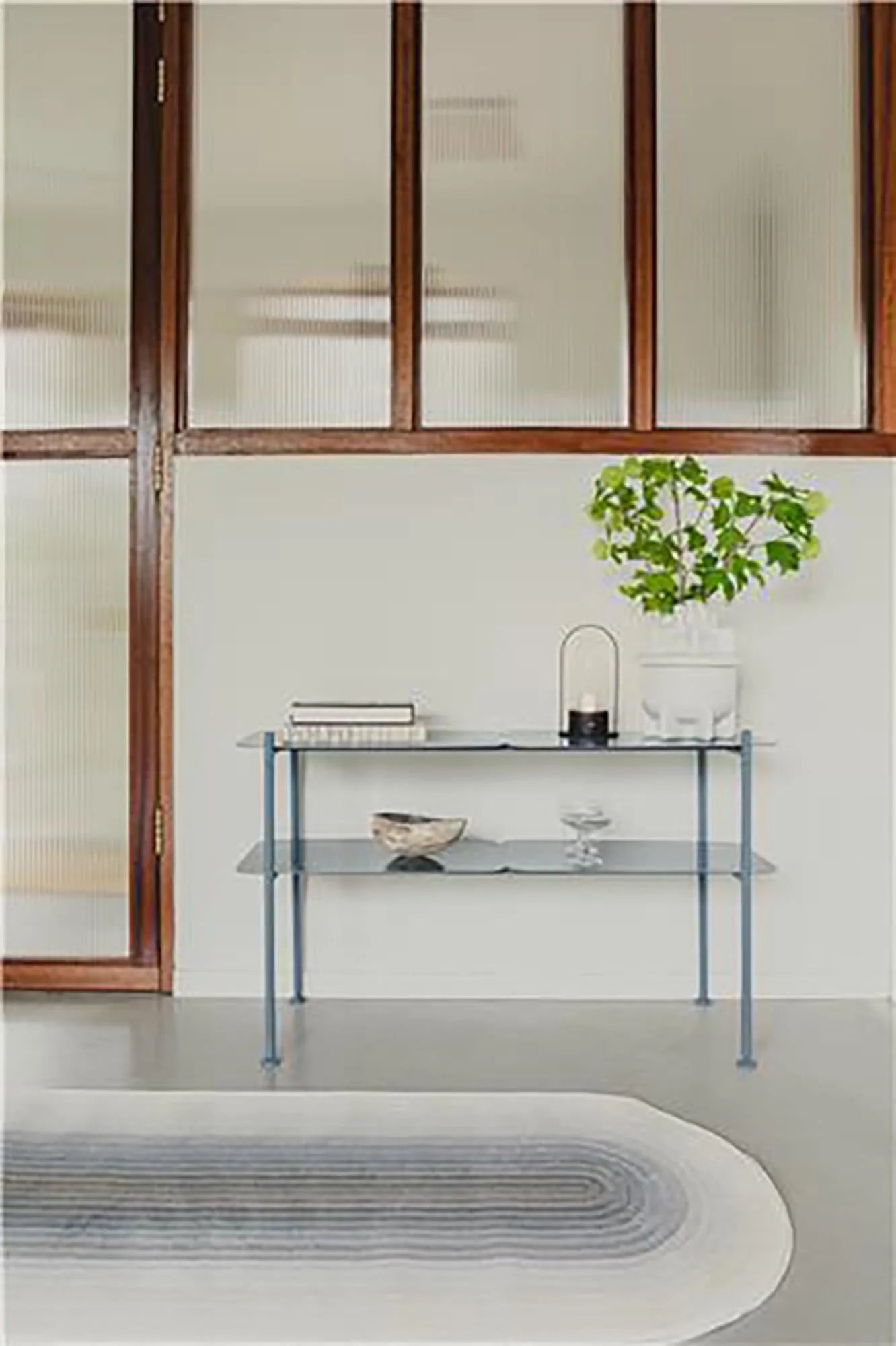 Zuiver Cabinet River L: Elegantes Design mit großzügigem Stauraum.
