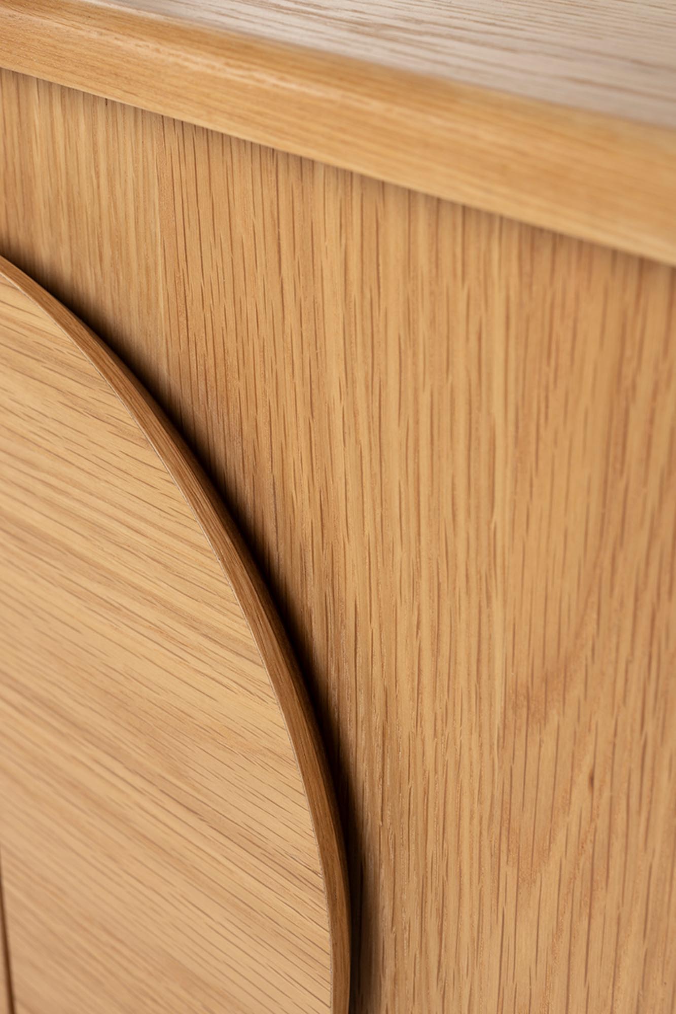 Zuiver Groove Sideboard: 2 Türen, Walnuss-Look, modernes Design.