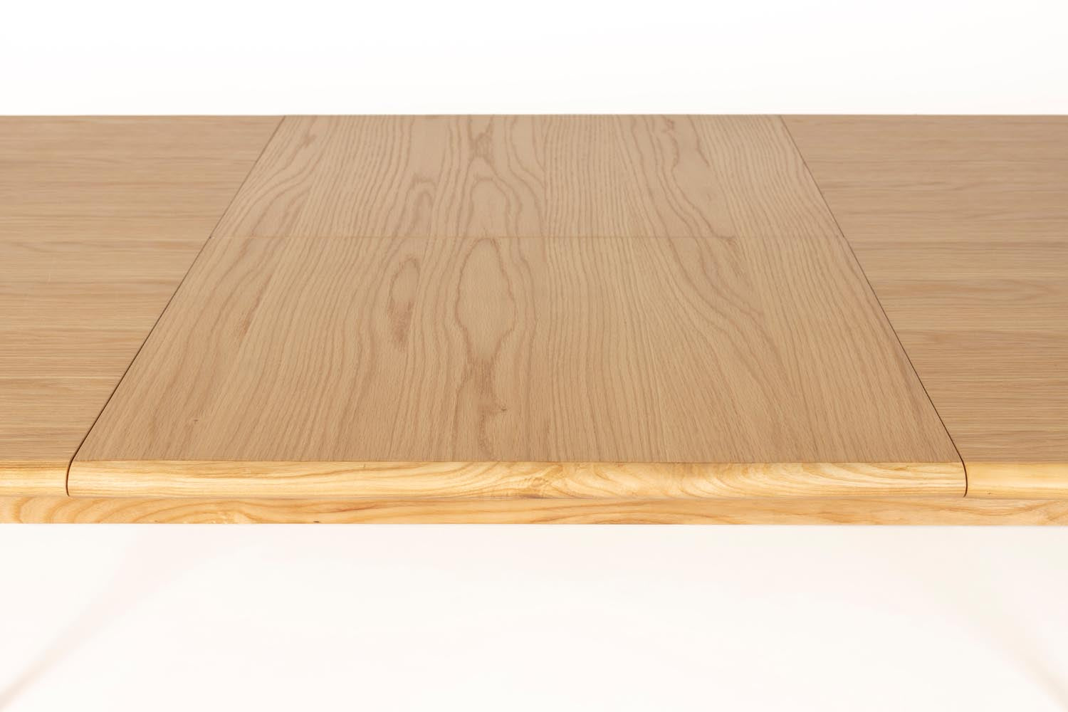 Zuiver Twist Tisch: Eiche, ausziehbar, 180/240x90 cm, modernes Design.