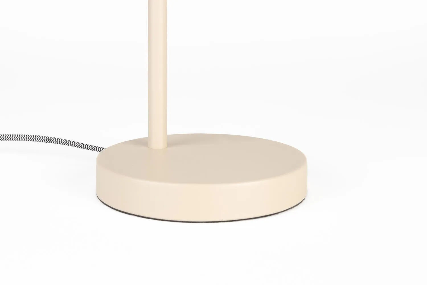 Elegante Zuiver Tischlampe mit einzigartigem Schnallenkopf-Design.
