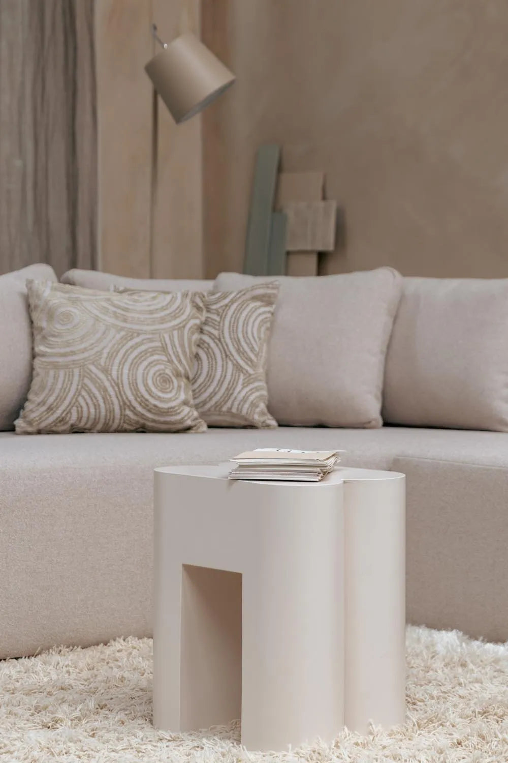Shape Hocker von Zuiver: Modernes Design für stilvolle Räume.