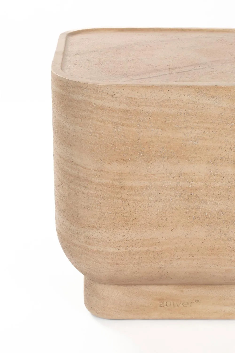 Eleganter Zuiver Beistelltisch, quadratisch, aus hochwertigem Holz.