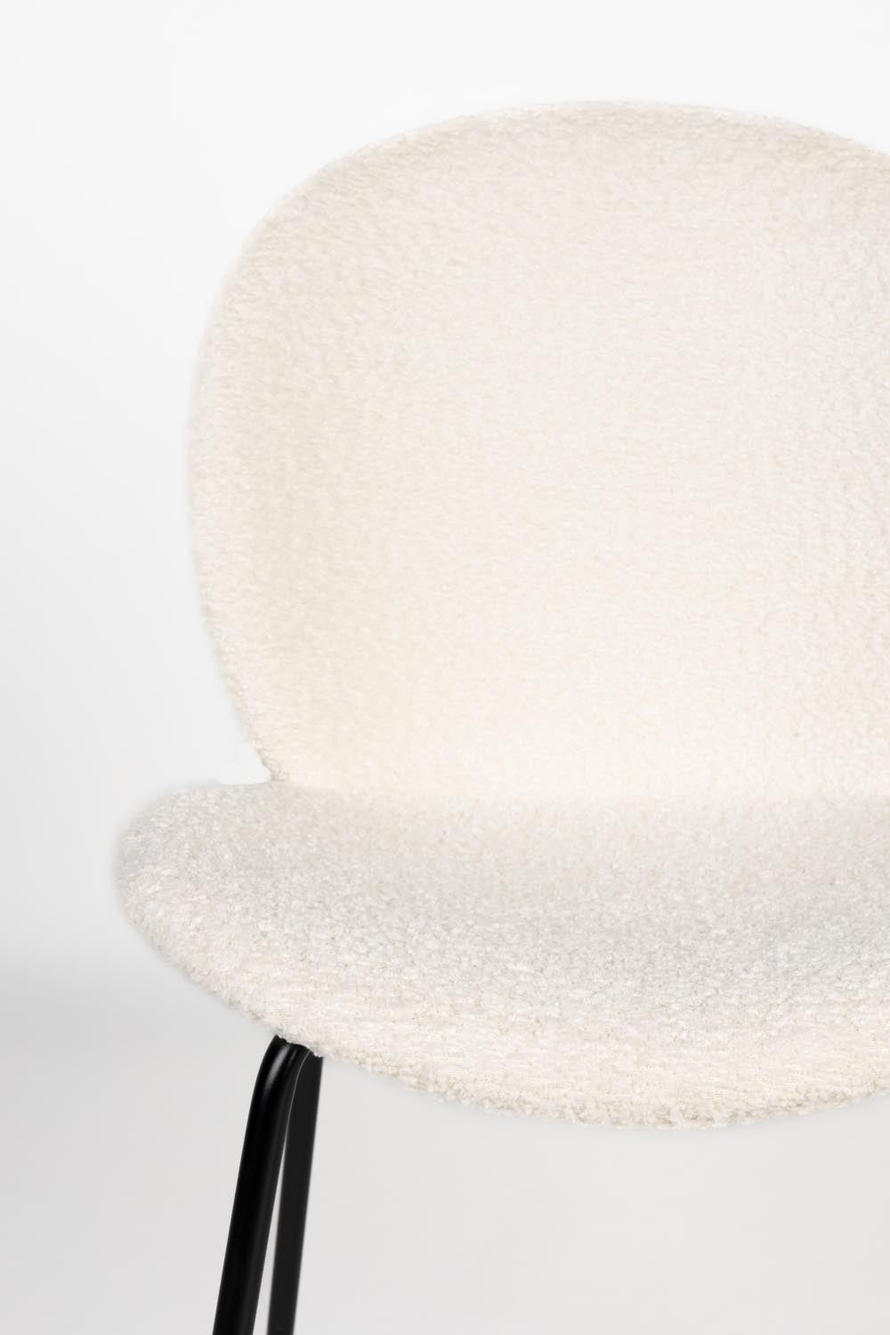 Eleganter Bonnet Chair von Zuiver: Gemütlichkeit im modernen Look.