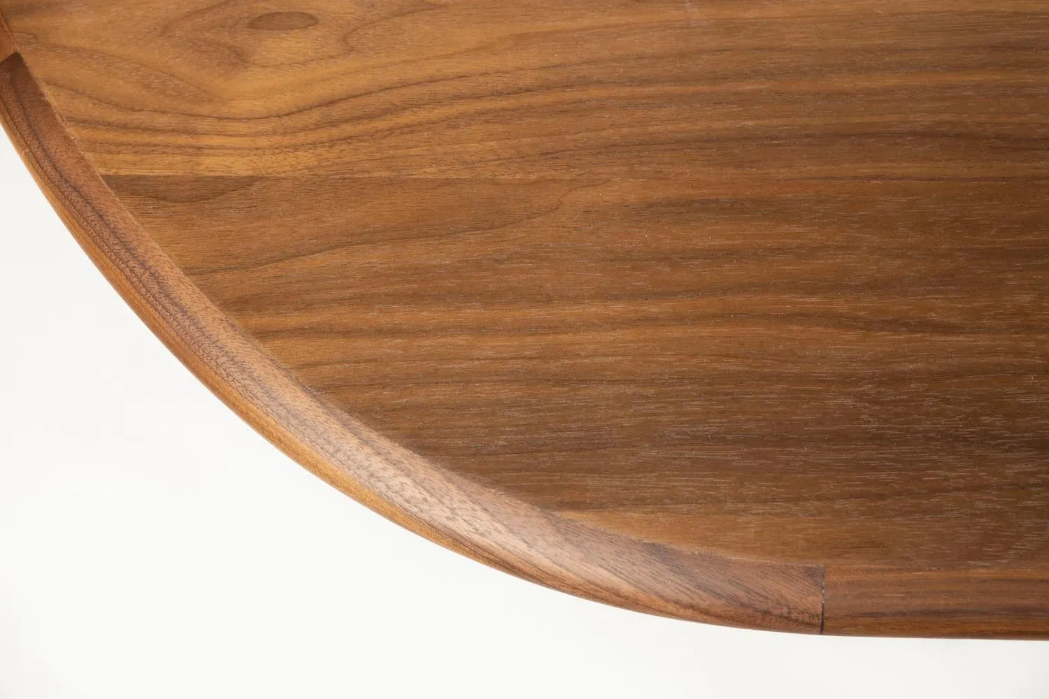 Eleganter Zuiver Twist Tisch: Walnuss, ausziehbar, 180/240x90 cm.