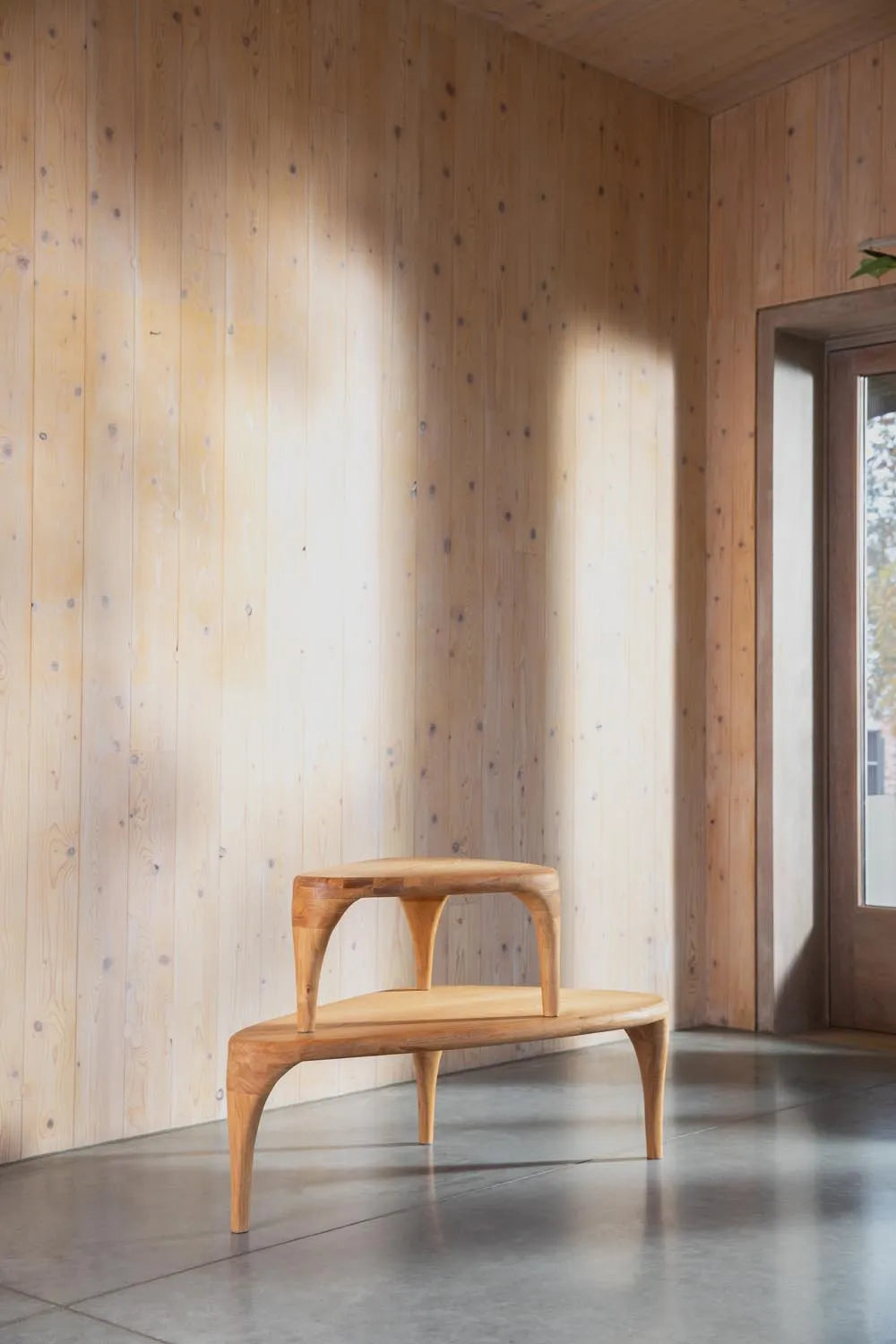 Isla Couchtisch-Set: Zeitloses Design aus nachhaltigem Holz.