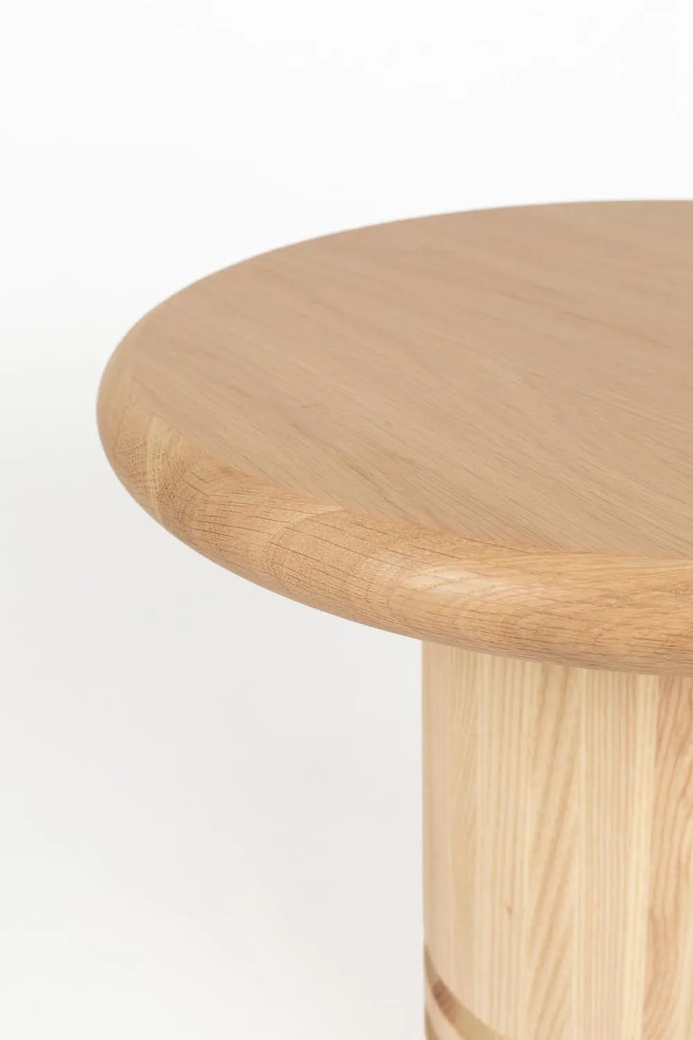 Chunk Beistelltisch von Zuiver: Robuste Eiche trifft zeitloses Design.