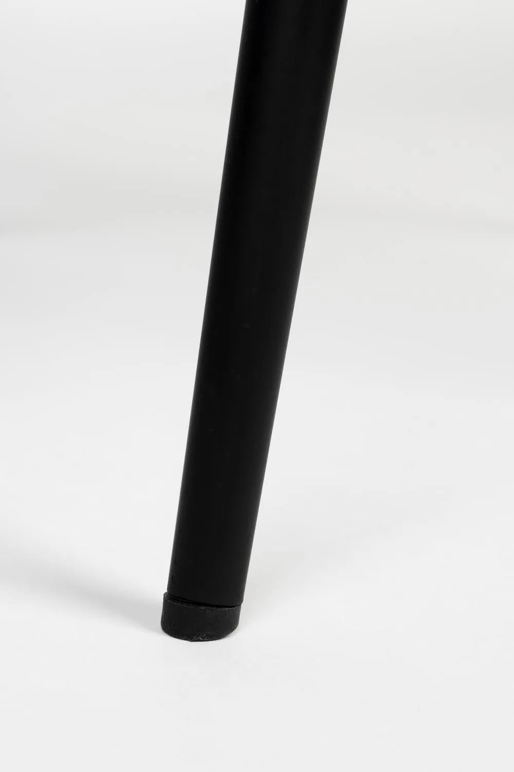 Der Cozy Stuhl von Zuiver: Modernes Design, ergonomisch und vielseitig, ideal für jeden Raum.