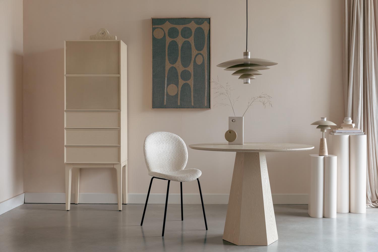 Zuiver June Schrank: 1 Tür, 3 Schubladen, zeitloses Design.