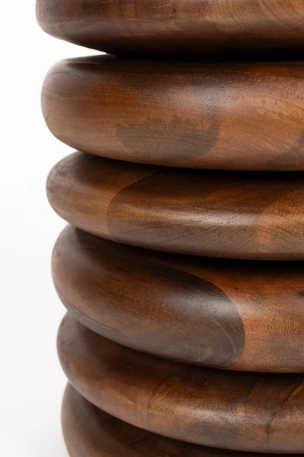 Zuiver Disc Hocker: Eleganz aus Mangoholz für Ihr Zuhause.