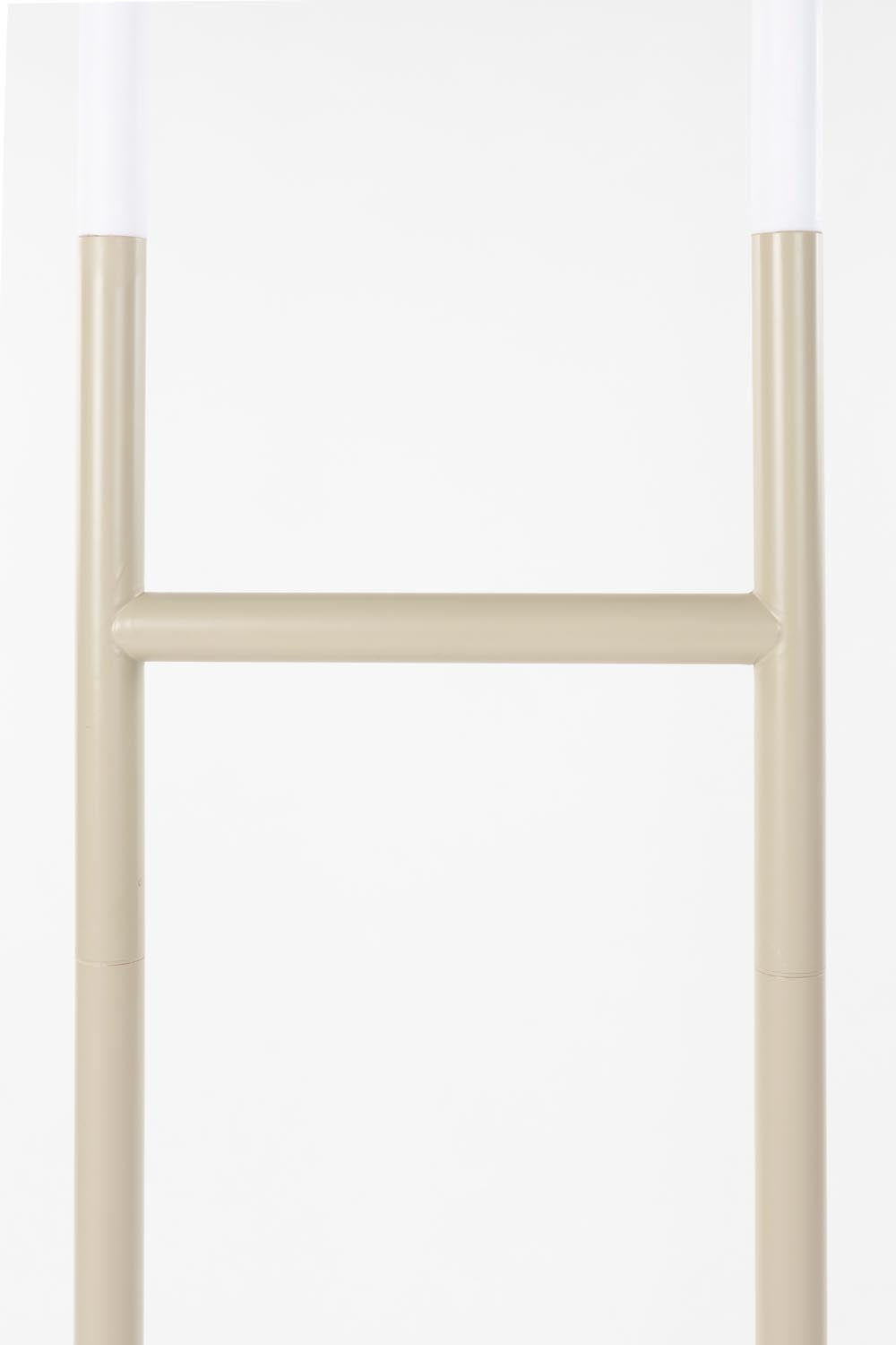 Elegante Zuiver Arch Stehlampe: Zeitloses Design für jeden Raum.