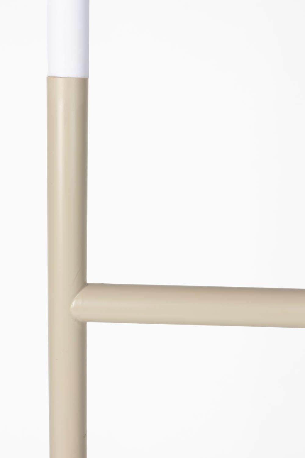 Zuiver Arch Stehlampe: Stilvolle Beleuchtung mit modernem Flair.