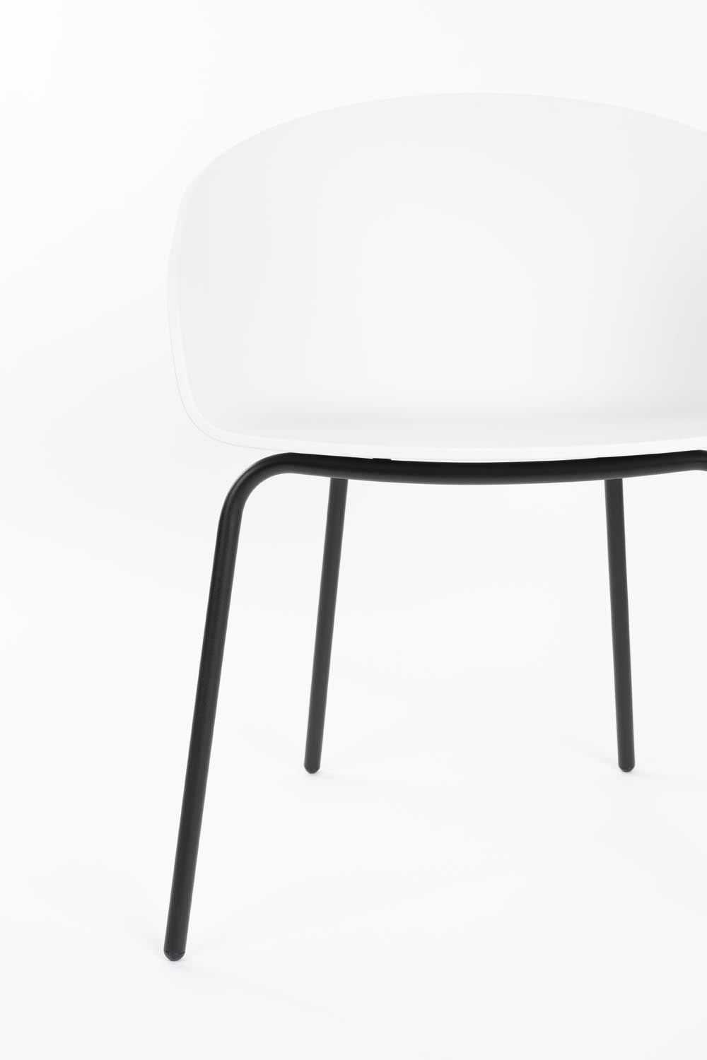 Stilvoller Sessel Void von Zuiver: Design trifft auf Nachhaltigkeit.
