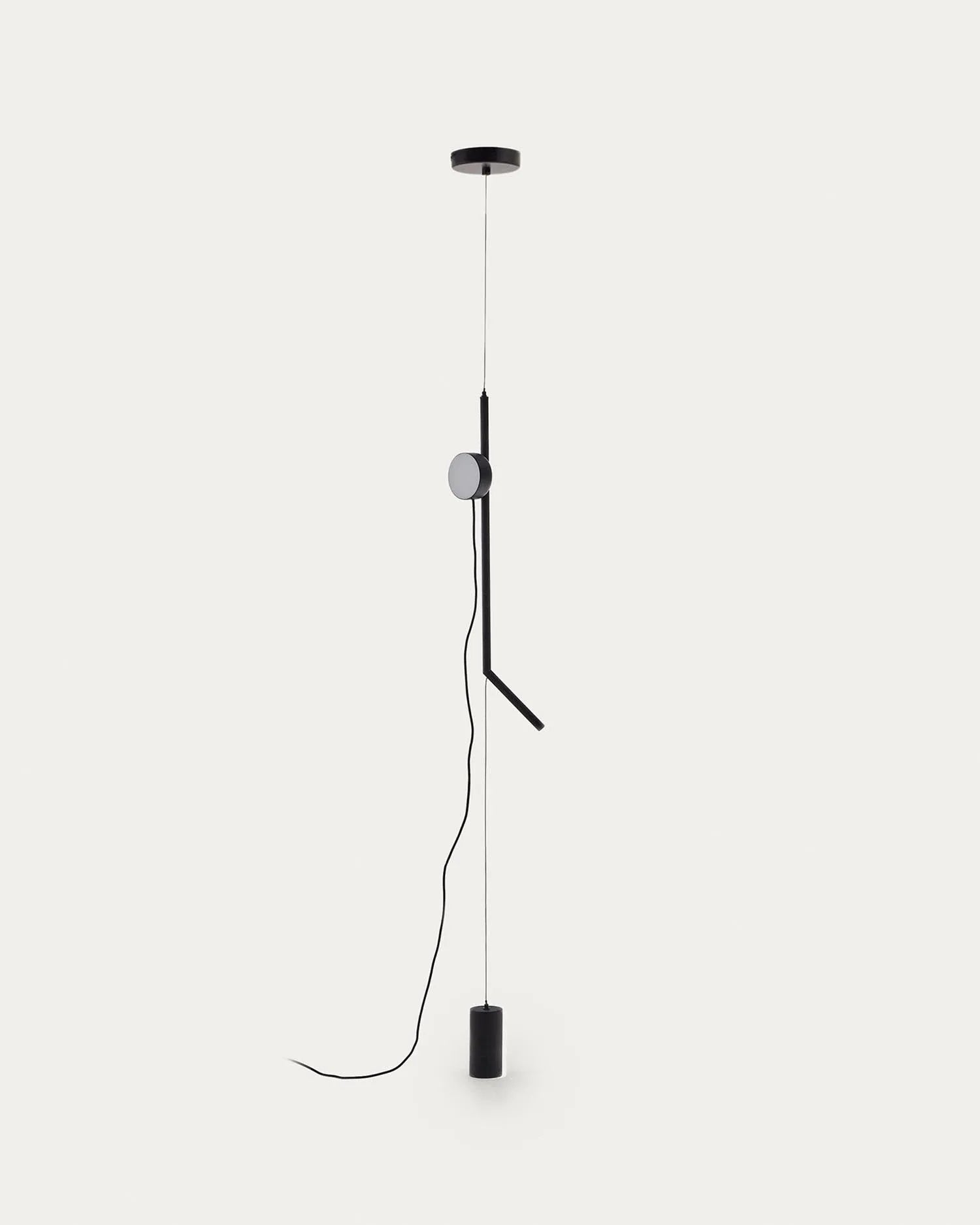 Lampenkonstruktion Orey aus schwarzem Metall mit Multipositionsleuchte  in Schwarz präsentiert im Onlineshop von KAQTU Design AG. Stehleuchte ist von Kave Home