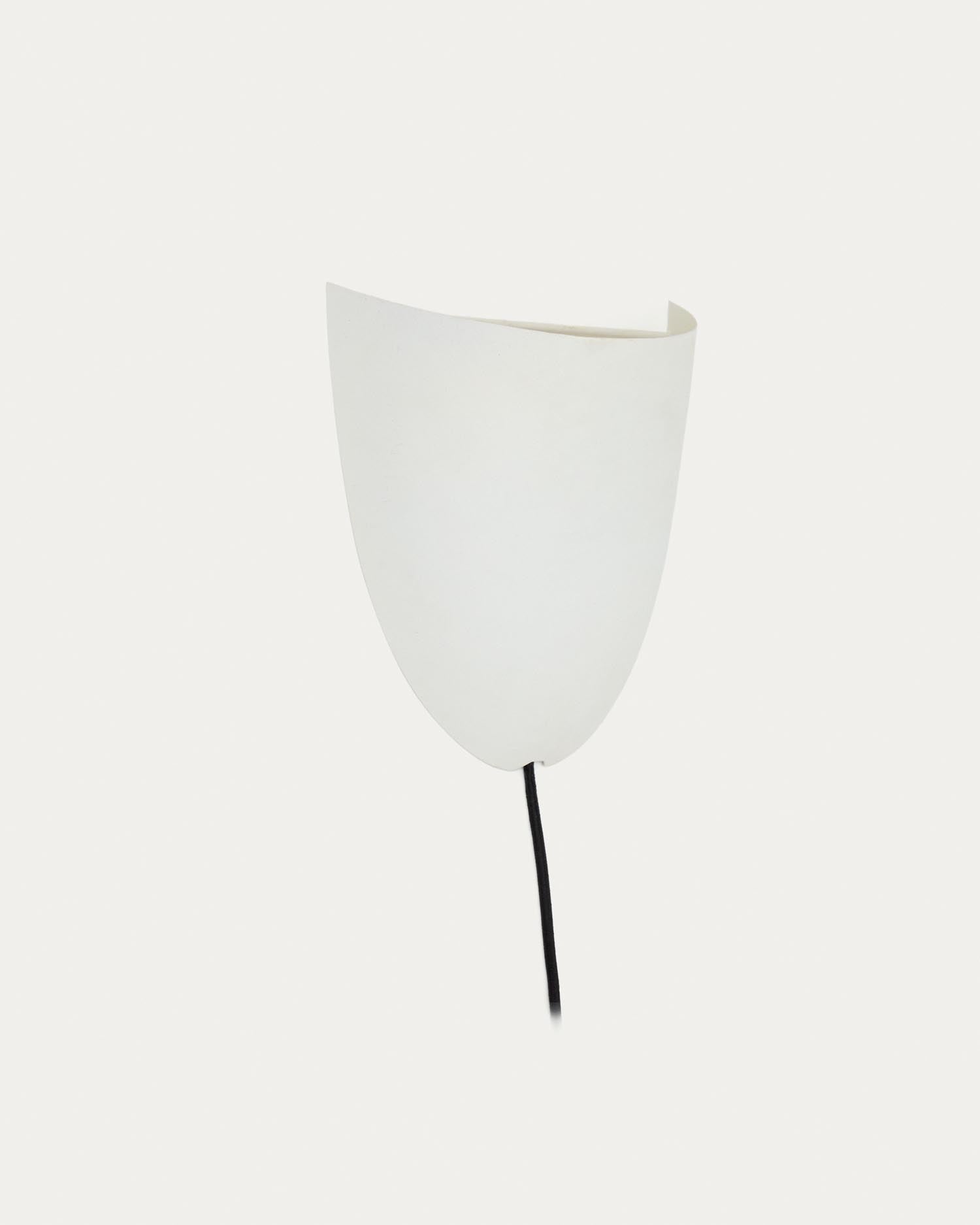 Wandleuchte Nibla aus Metall in weisser Tonerdeoptik in Weiss präsentiert im Onlineshop von KAQTU Design AG. Wandleuchte ist von Kave Home