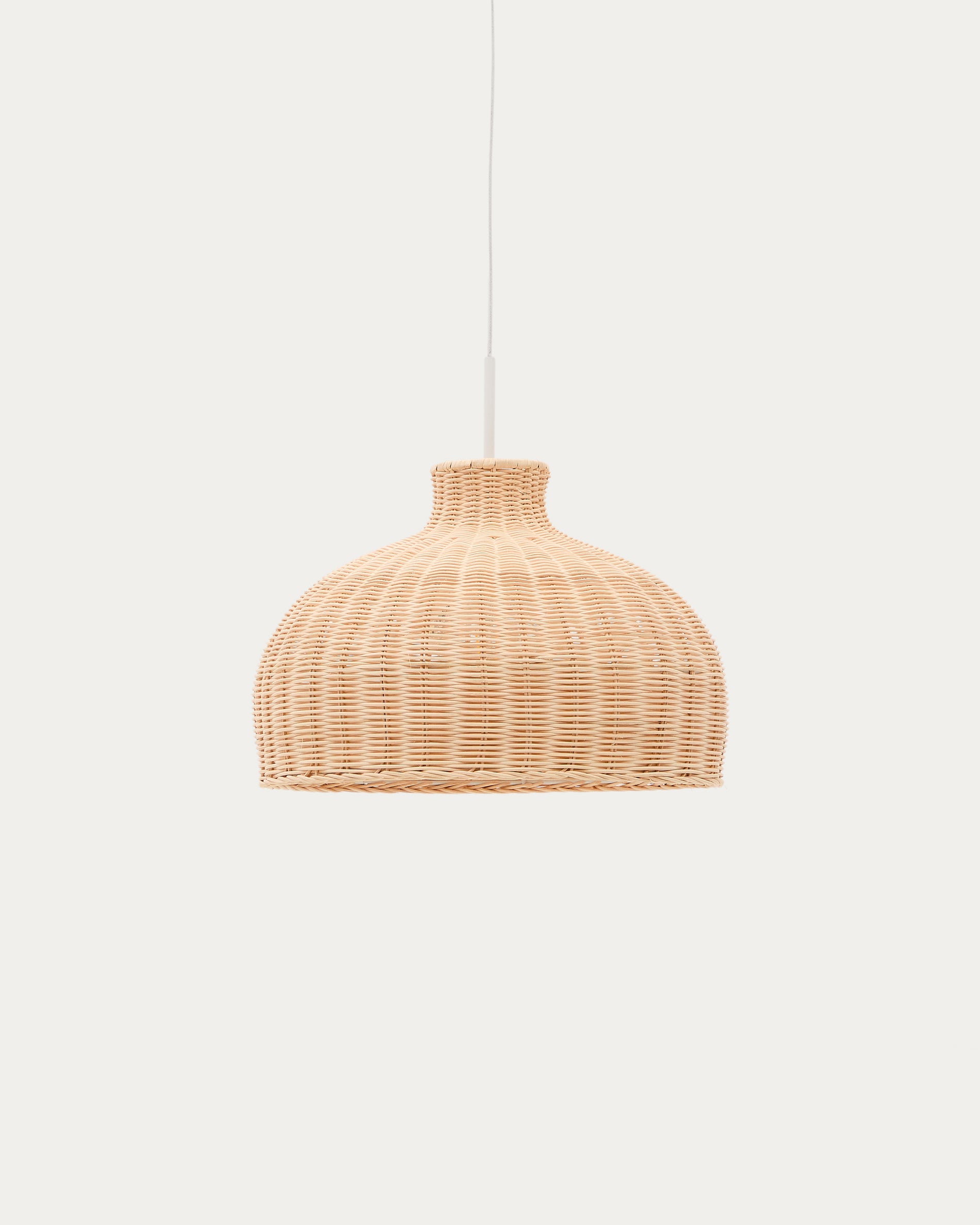 Lampenschirm Ennia aus Rattan mit hellem Finish Ø 38 cm in Natur präsentiert im Onlineshop von KAQTU Design AG. Lampenschirm ist von Kave Home