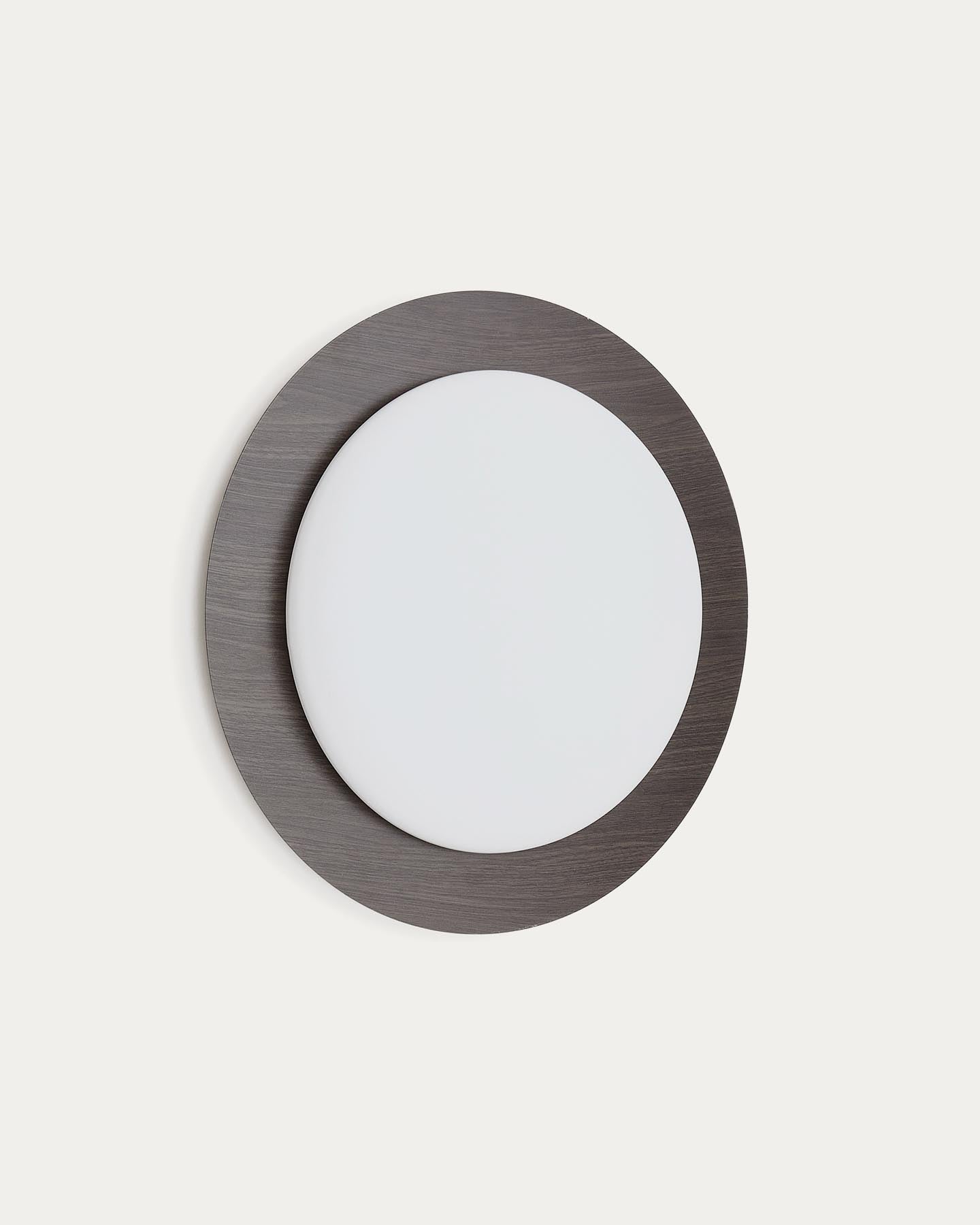 Deckenleuchte Novae aus gebürstetem Stahl in dunkler Holzoptik und mattiertem Glas, Ø 40 cm in Hellbraun präsentiert im Onlineshop von KAQTU Design AG. Lampenschirm ist von Kave Home