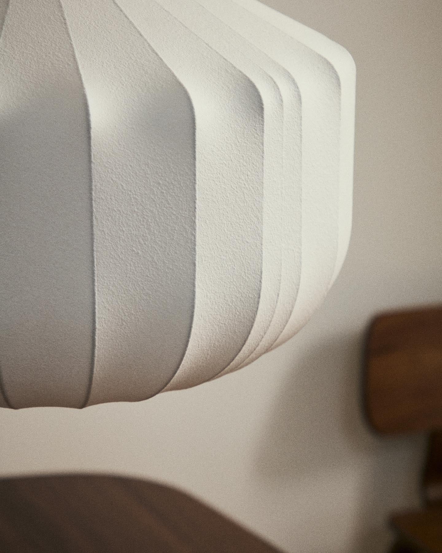 Deckenleuchte Somar aus Synthetikfasern und Stahlstäben, Ø 51 cm in Weiß präsentiert im Onlineshop von KAQTU Design AG. Lampenschirm ist von Kave Home