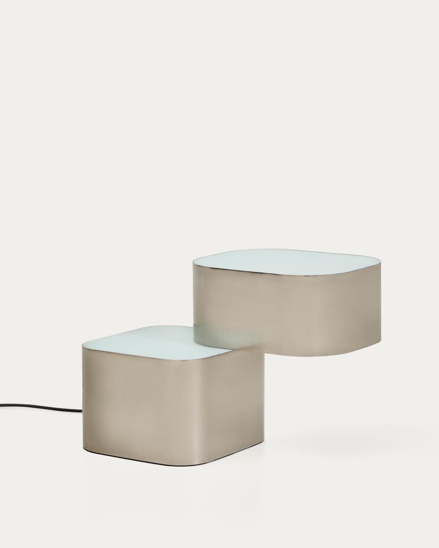 Tischlampe Tandan aus grauem Metall mit gebürstetem Finish in Grau präsentiert im Onlineshop von KAQTU Design AG. Tischleuchte ist von Kave Home