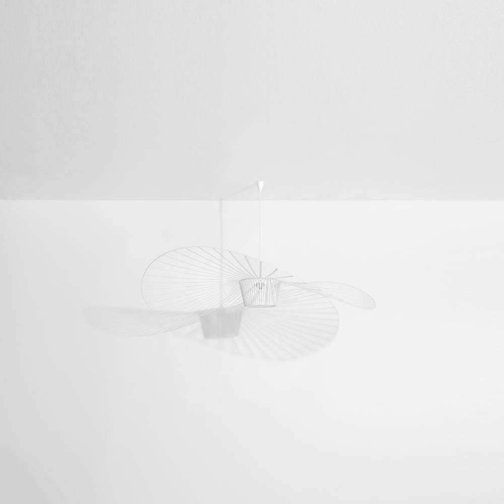 Vertigo Pendelleuchte: Elegante Leichtigkeit für moderne Räume.