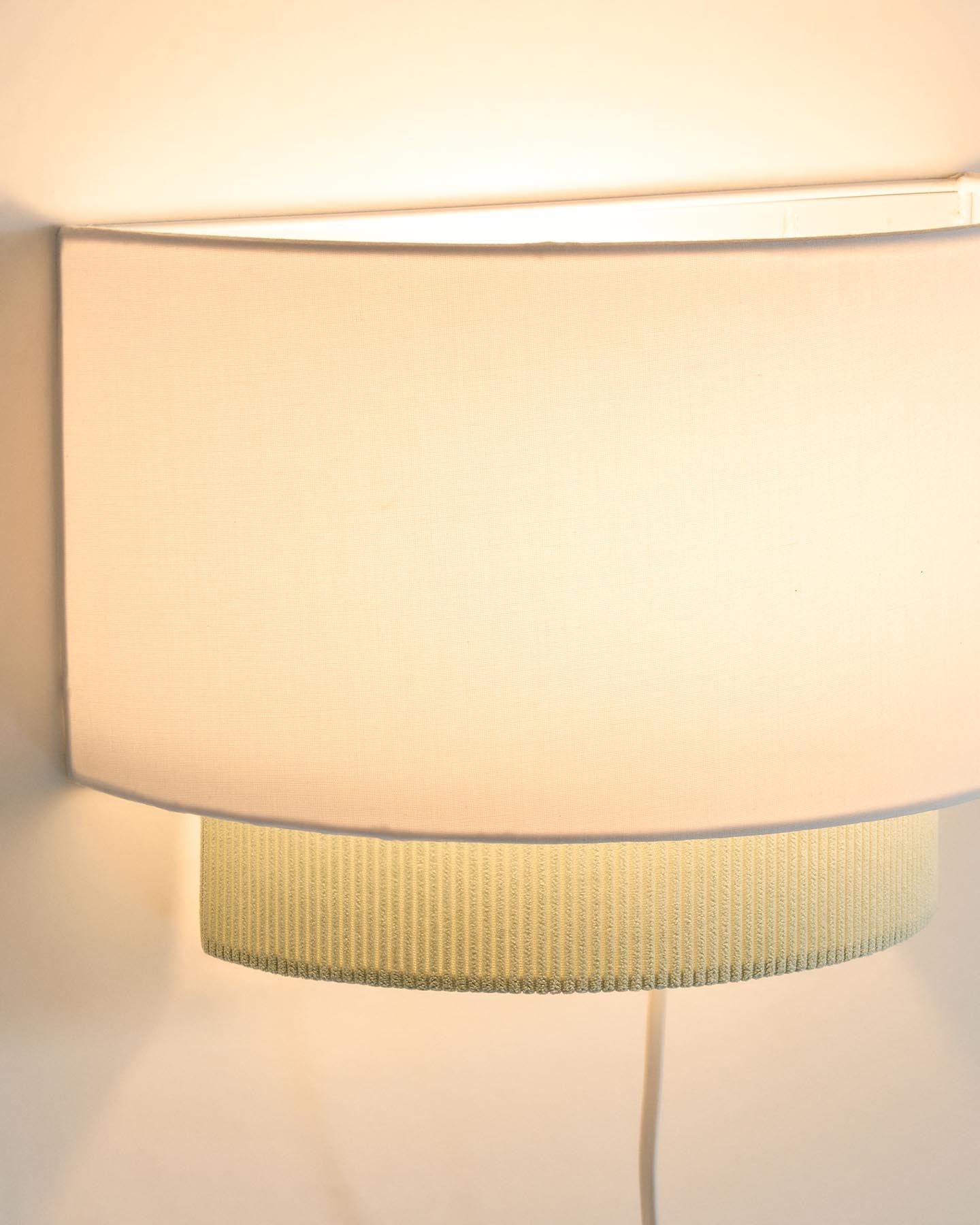 Wandleuchte Bianella aus Baumwolle und türkisfarbenem Cord, Ø 40 cm in Türkis präsentiert im Onlineshop von KAQTU Design AG. Wandleuchte ist von Kave Home