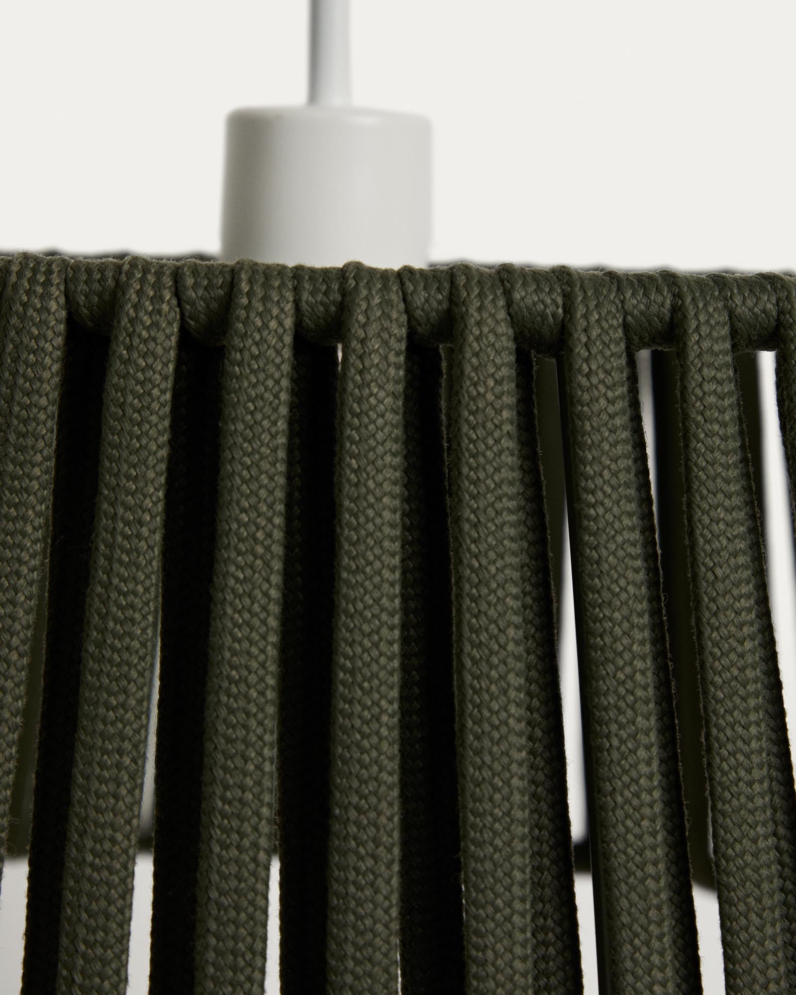 Lampenschirm für Deckenleuchte Aldet aus flachem Seil in Grün, Ø 46 cm in Grün präsentiert im Onlineshop von KAQTU Design AG. Outdoor Pendelleuchte ist von Kave Home