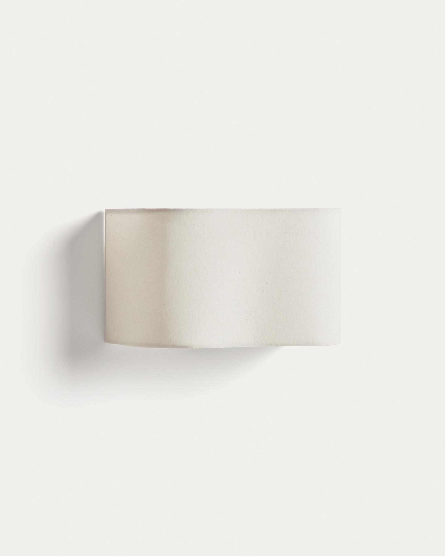 Wandleuchte Lumeni aus Kautschukholz und Leinen in Beige, 25 cm in Beige präsentiert im Onlineshop von KAQTU Design AG. Wandleuchte ist von Kave Home