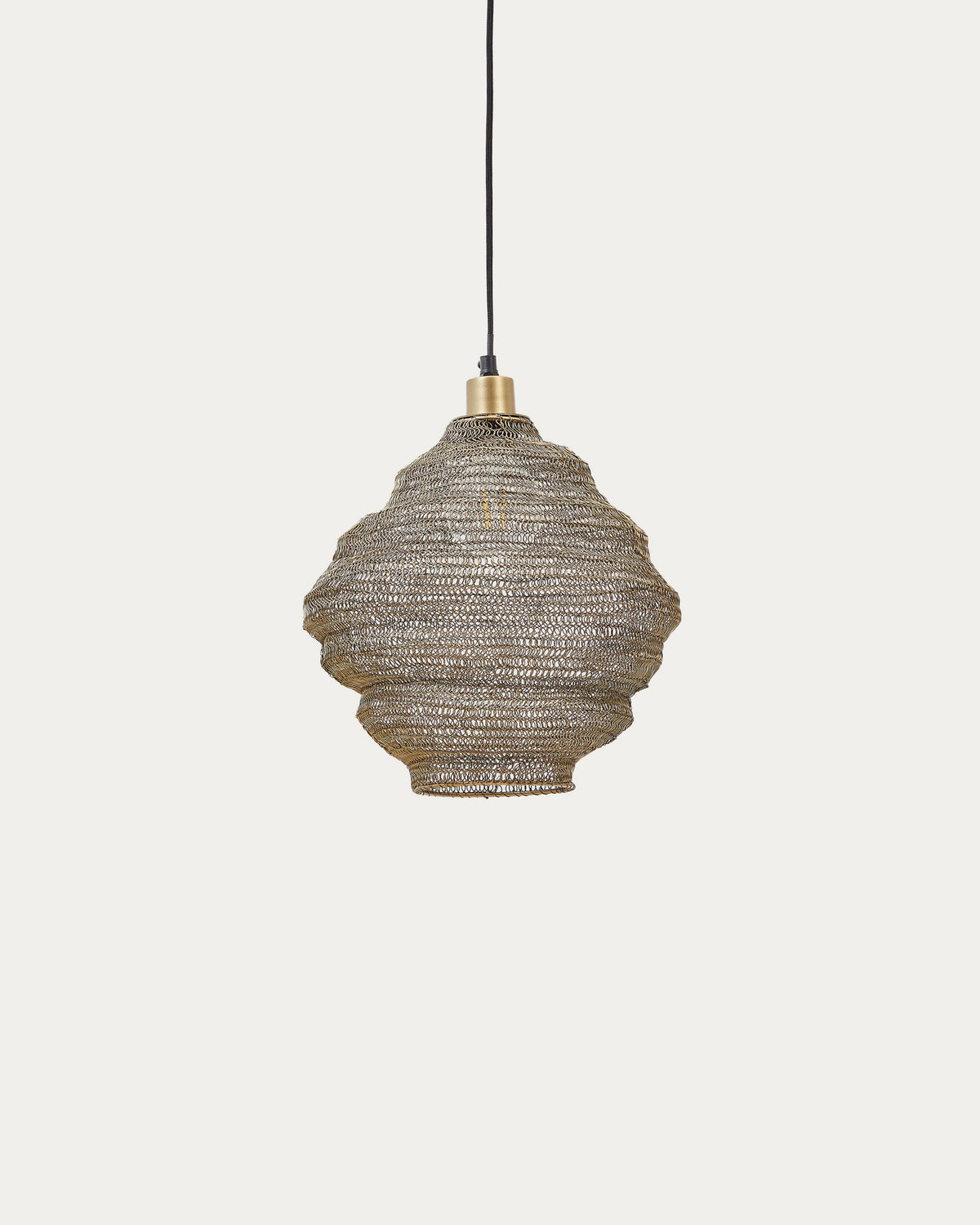 Sarraco Deckenlampe aus Metall goldfarben Ø 30 cm in Gold präsentiert im Onlineshop von KAQTU Design AG. Pendelleuchte ist von Kave Home