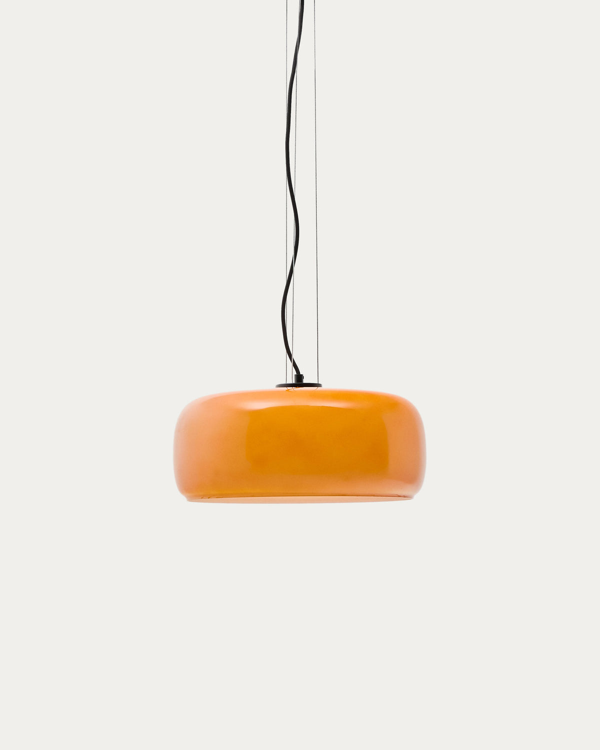 Deckenleuchte Reig aus orangefarbenem Glas Ø 38 cm in Orange präsentiert im Onlineshop von KAQTU Design AG. Pendelleuchte ist von Kave Home