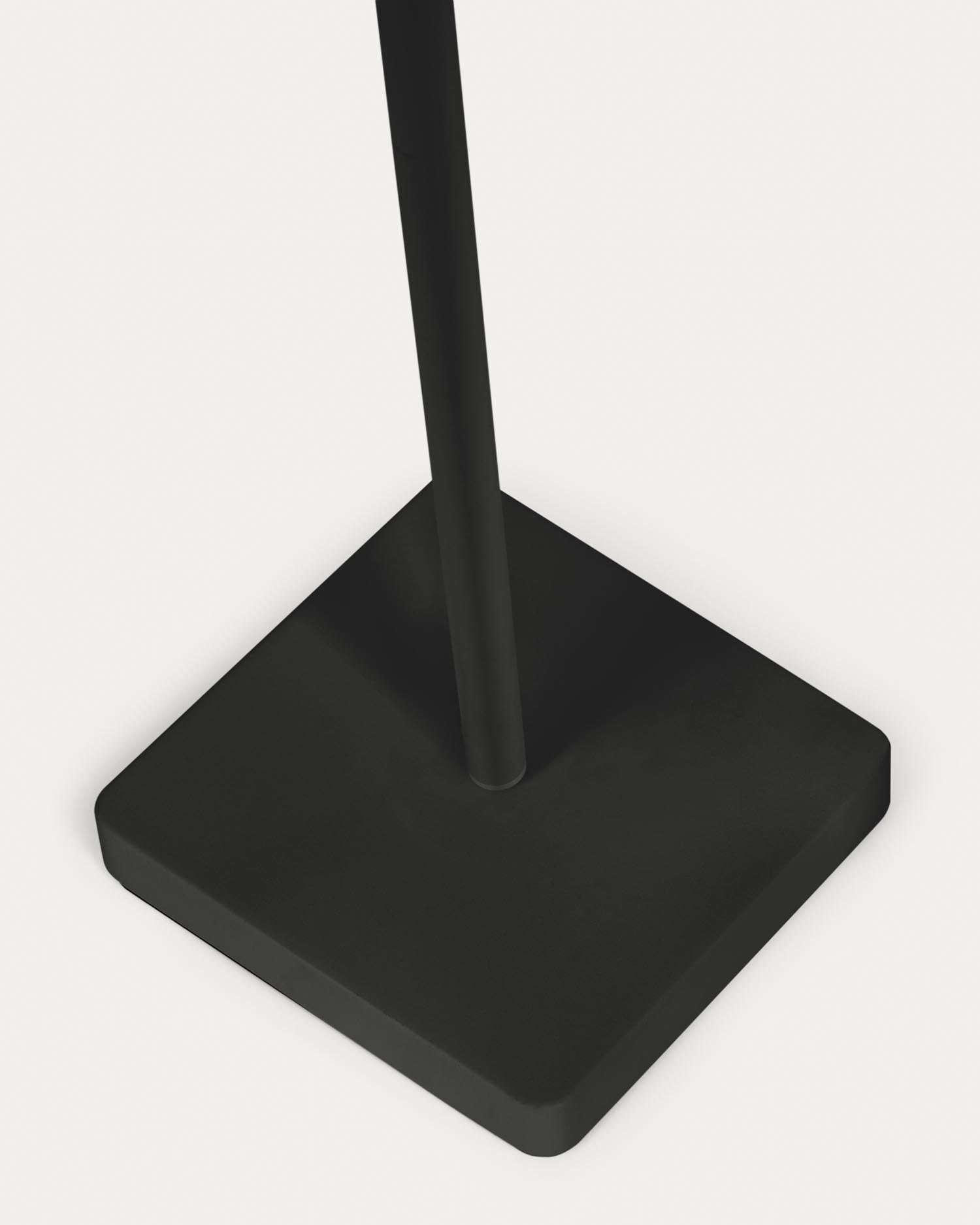 Schwarze Solar-Stehlampe aus Stahl, 120 cm, für den Außenbereich. Modernes Design, umweltfreundlich, von Kave Home.