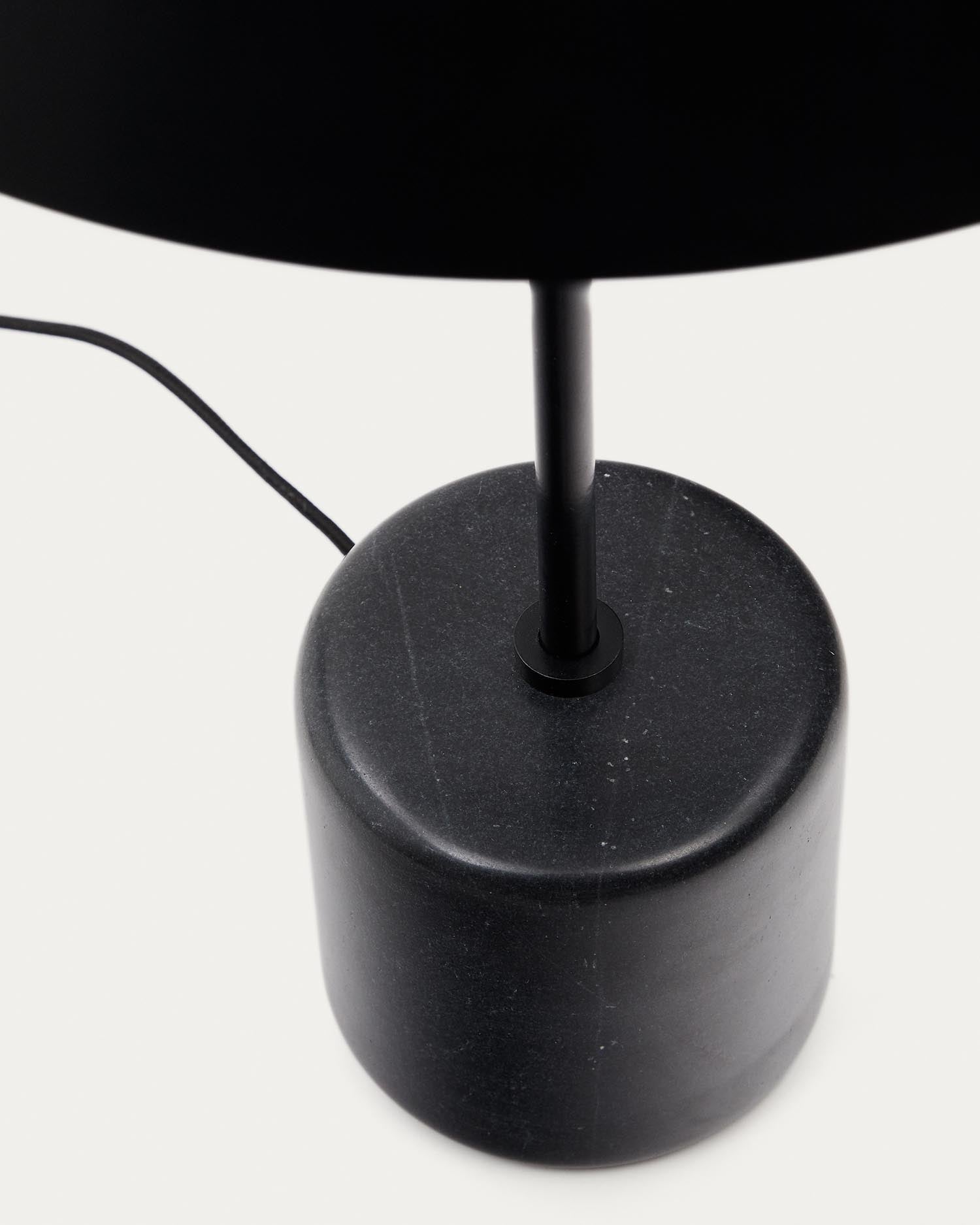 Tischleuchte Sayra: Schwarzer Marmor und Metall, modernes Design mit schwarzem Finish, perfekt für stilvolle Wohnräume.