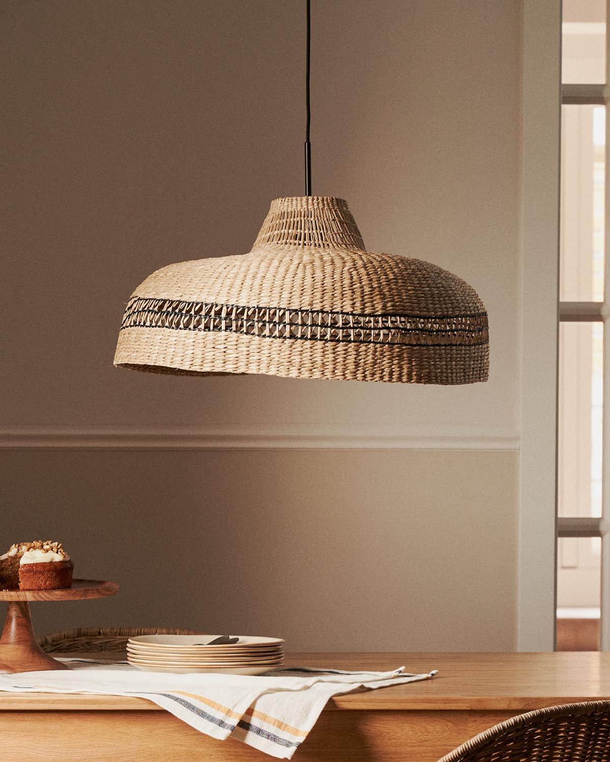 Rupia Lampenschirm für Pendelleuchte mit natürlichem und schwarzem Finish Ø 55 cm