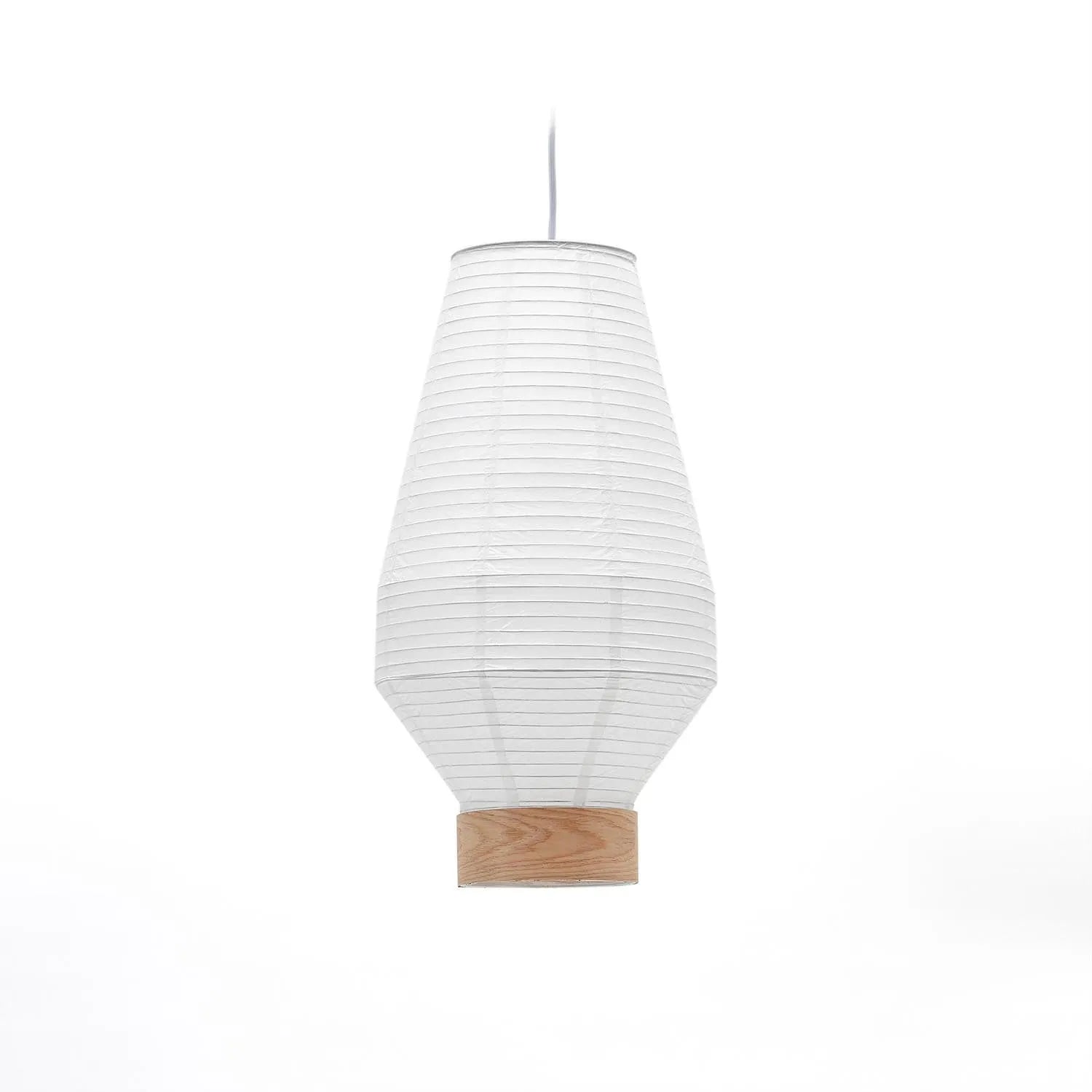Der Hila Lampenschirm von Kave Home vereint weißes Papier und Eichenfurnier zu einem eleganten, vielseitigen Design-Highlight.