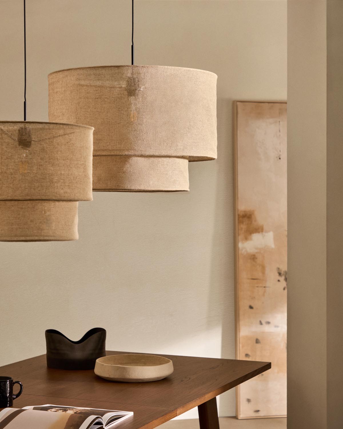 Mariela Schirm für Deckenlampe aus Leinen mit beigem Finish Ø 60 x 40 cm in Natur präsentiert im Onlineshop von KAQTU Design AG. Lampenschirm ist von Kave Home