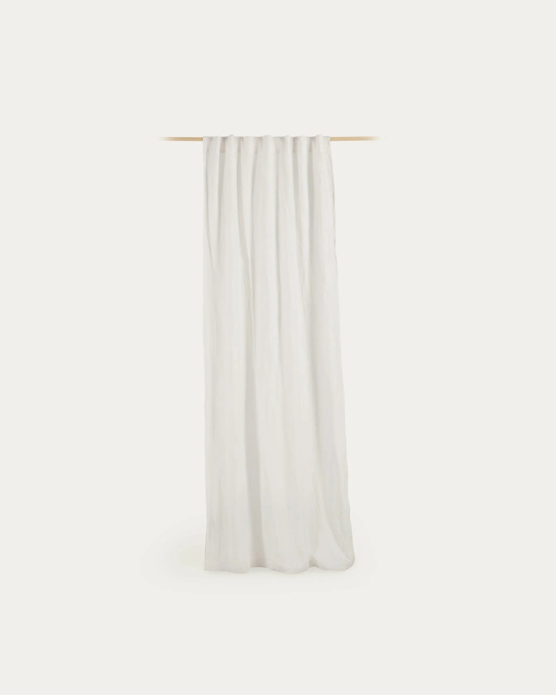 Eleganter Vorhang aus Baumwolle und Leinen, 140x270 cm, in Weiß. Perfekt für lichtdurchflutete Räume und stilvolle Akzente.