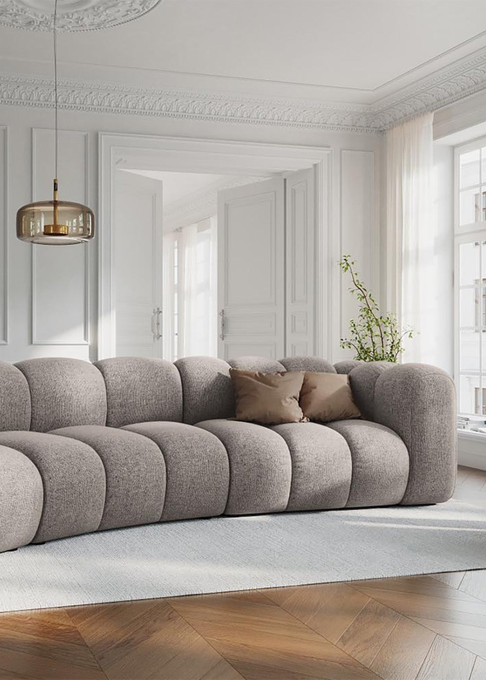 Abgerundetes Sofa Lupine von Micadoni in Altbauwohnung