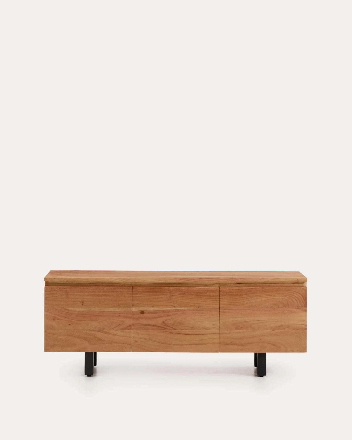 3-türiges TV-Möbel Uxue aus massivem Akazienholz mit gebleichtem Finish 150 x 58 cm in Beige präsentiert im Onlineshop von KAQTU Design AG. TV-Möbel ist von Kave Home