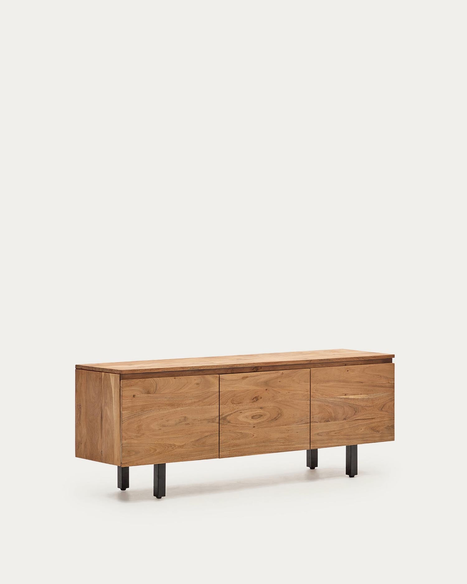 3-türiges TV-Möbel Uxue aus massivem Akazienholz mit gebleichtem Finish 150 x 58 cm in Beige präsentiert im Onlineshop von KAQTU Design AG. Sideboard ist von Kave Home