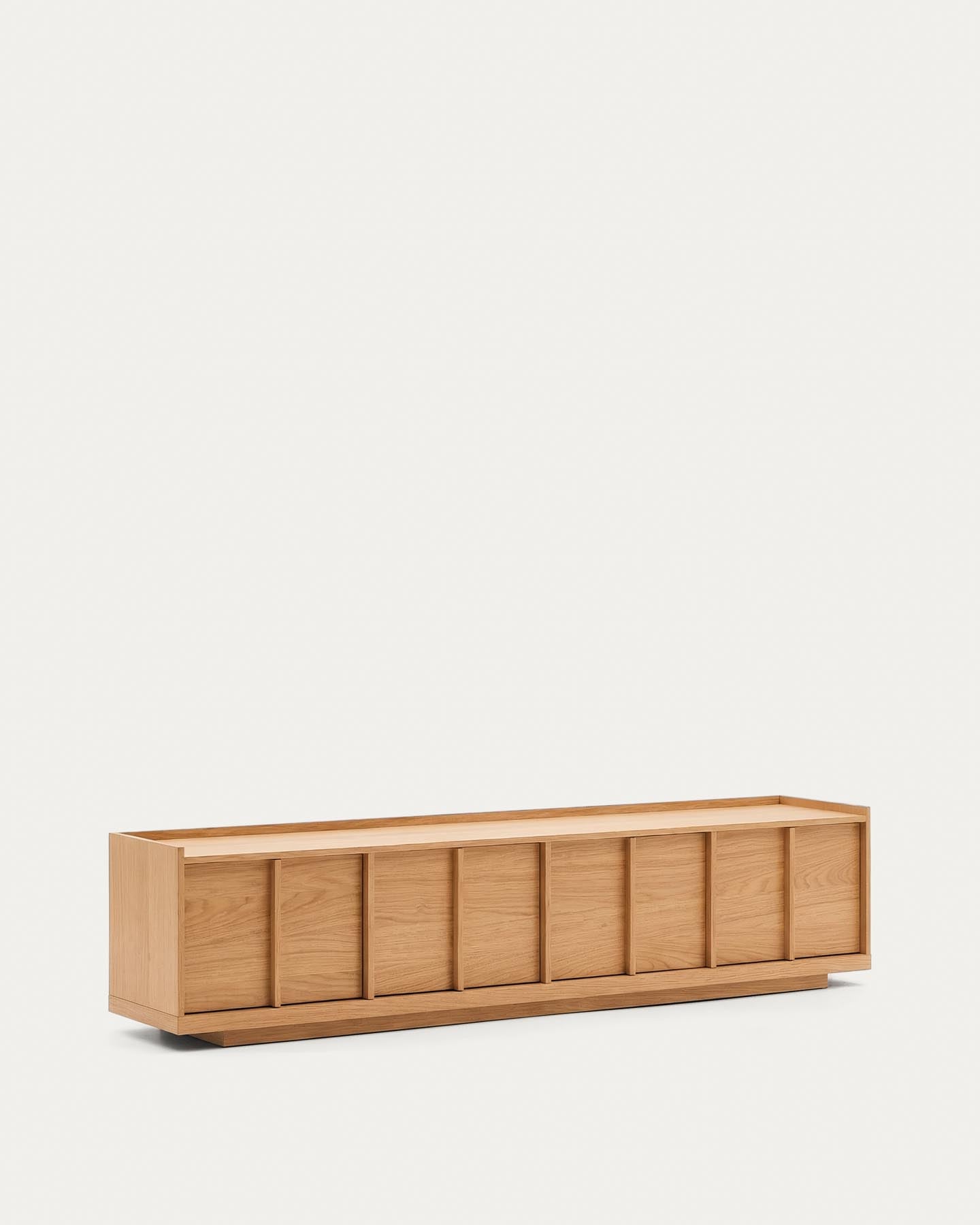 TV-Möbel Onix aus Eichenfurnier mit Naturton-Finish 200 x 45 cm FSC Mix Credit in Natur präsentiert im Onlineshop von KAQTU Design AG. TV-Möbel ist von Kave Home
