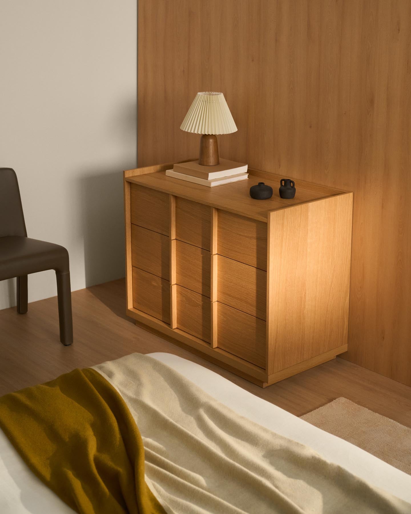 Kommode Onix 3 mit Schubladen aus Eichenfurnier Naturton-Finish 100 x 78 cm FSC Mix Credit in Natur präsentiert im Onlineshop von KAQTU Design AG. Kommode ist von Kave Home