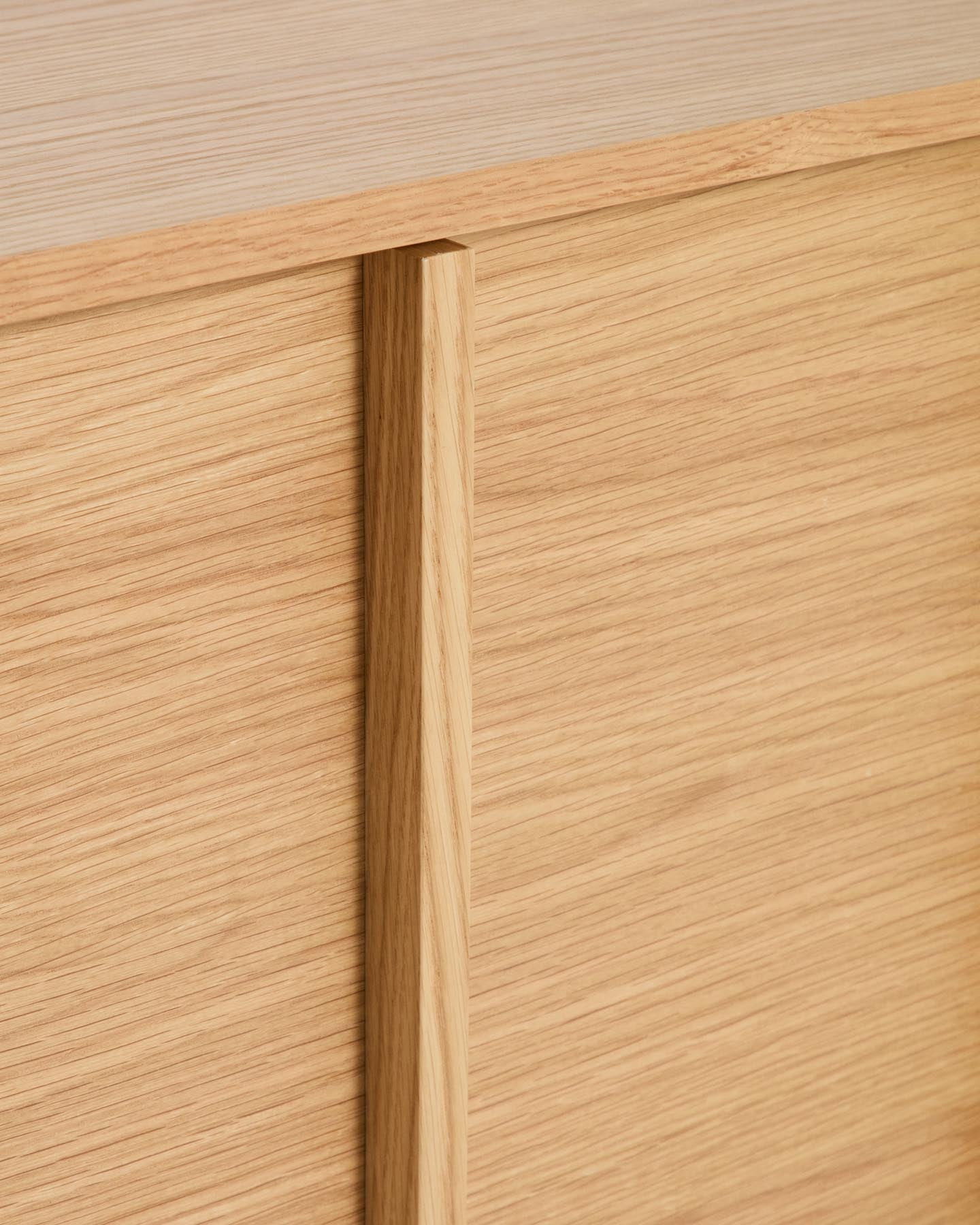 Sideboard Onix aus Eichenfurnier mit Naturton-Finish 100 x 80 cm FSC Mix Credit in Natur präsentiert im Onlineshop von KAQTU Design AG. Sideboard ist von Kave Home