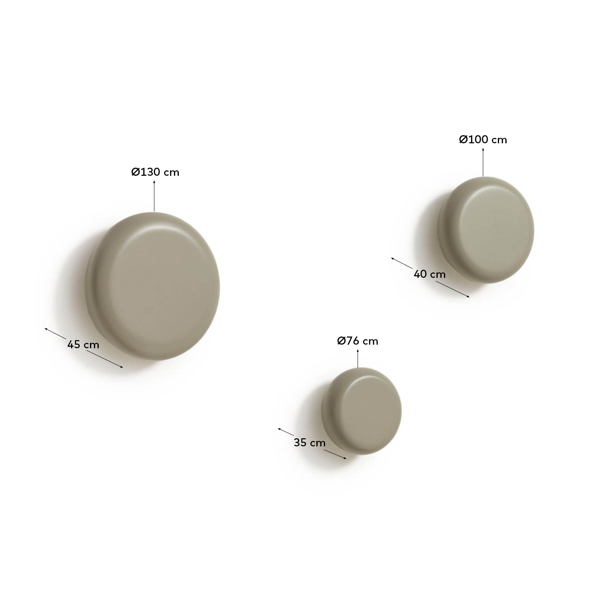 Set aus 3 eleganten Wandhaken aus massiver Buche mit grauer Oberfläche, perfekt für stilvolle und praktische Raumgestaltung.