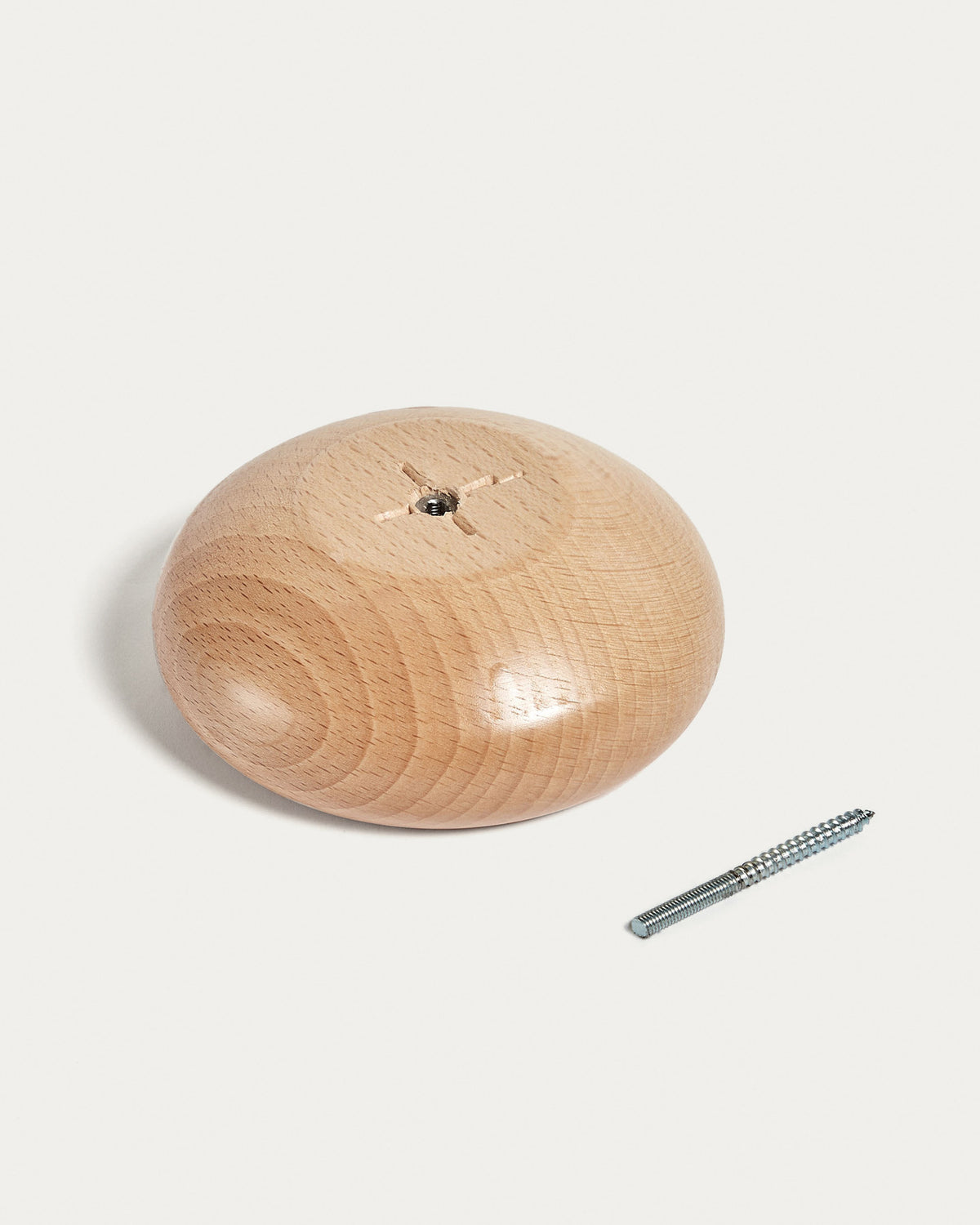 Nadue Set aus 3 Wandhaken aus massiver Buche mit natürlichem Finish in Natur präsentiert im Onlineshop von KAQTU Design AG. Kleiderhaken ist von Kave Home