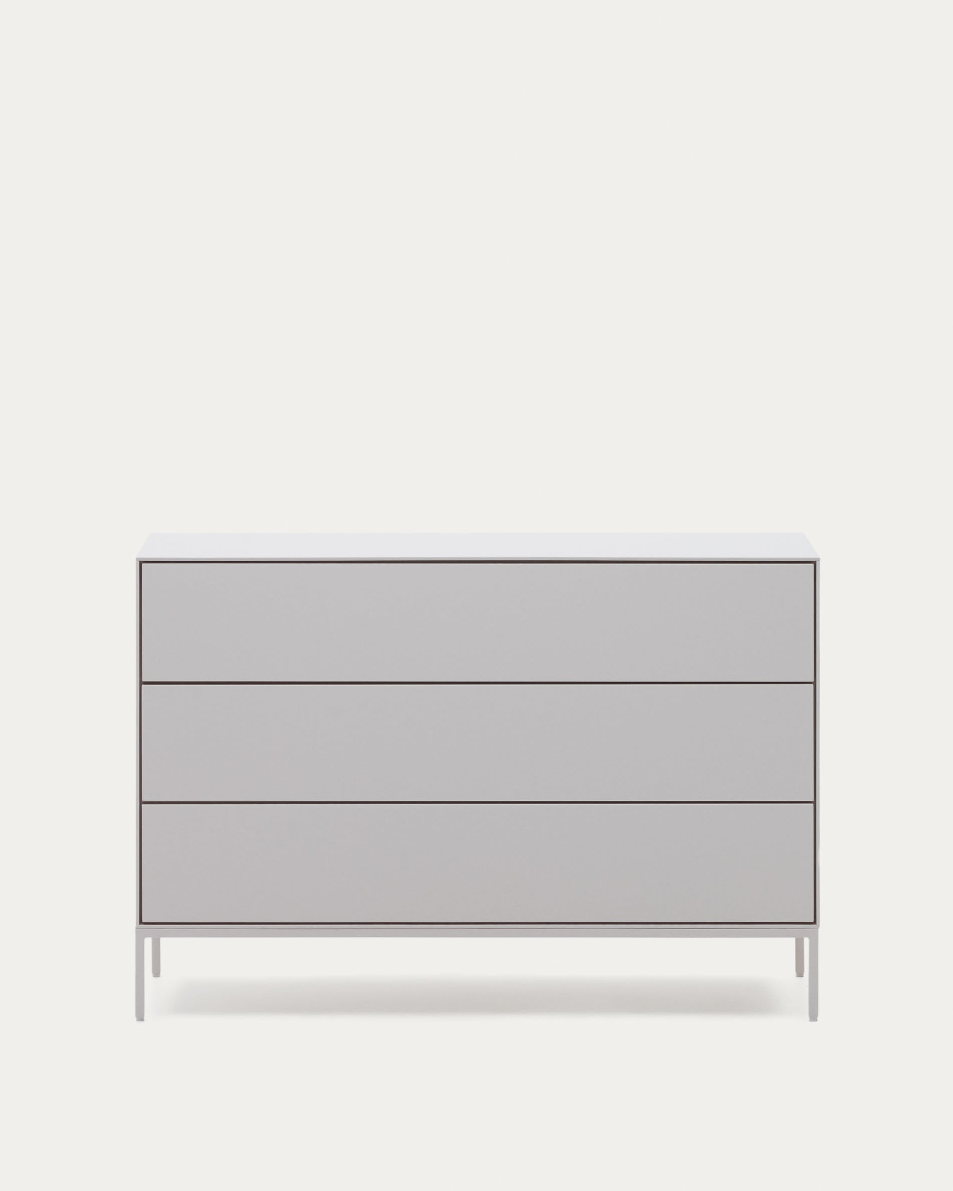 3D-Modell der Vedrana Kommode: Weiß lackiertes MDF, 3 Schubladen, Stahlakzente, 110x75 cm, eleganter Stauraum.