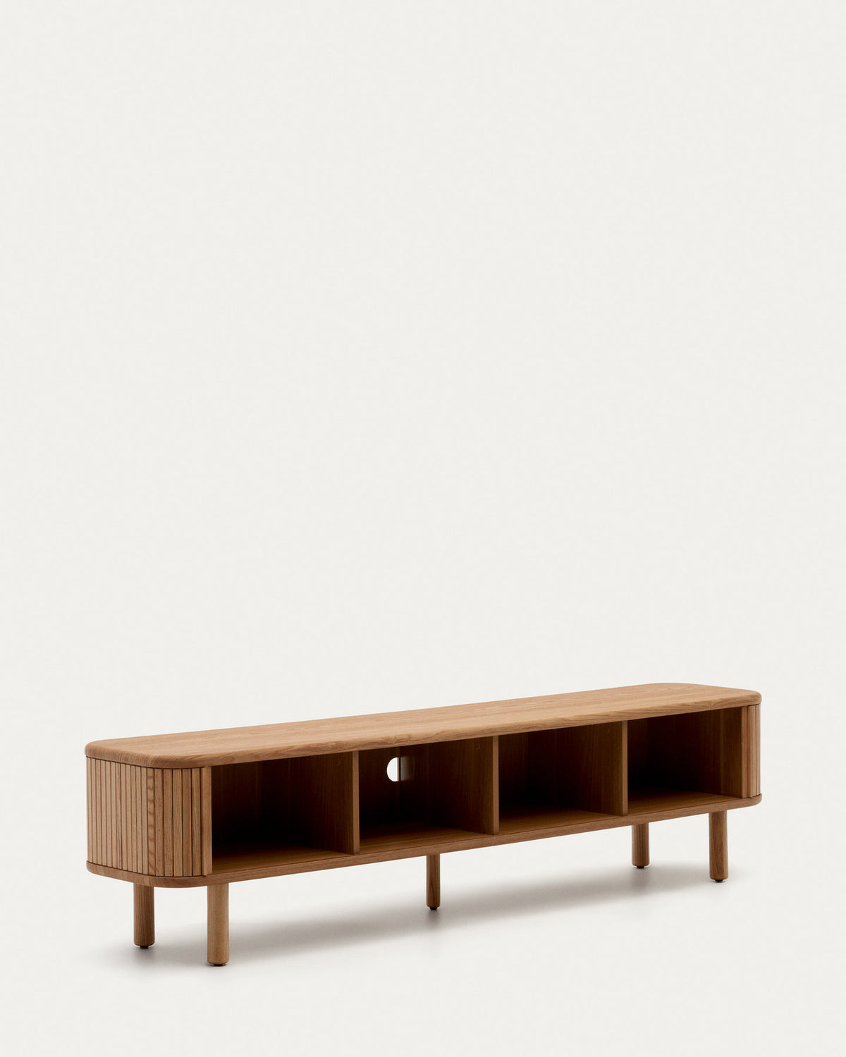 Mailen TV-Möbel 2 Türen in Eschenfurnier und natürlichem Finish 200 x 50 cm in Natur präsentiert im Onlineshop von KAQTU Design AG. TV-Möbel ist von Kave Home